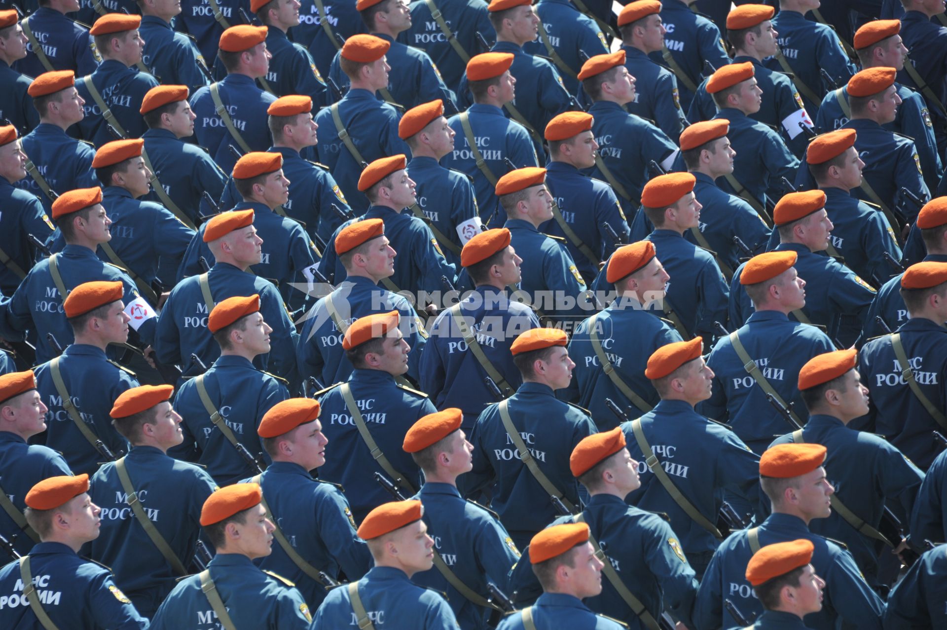 Полигон Алабино. Репетиция парада Победы. На снимке: войска МЧС России