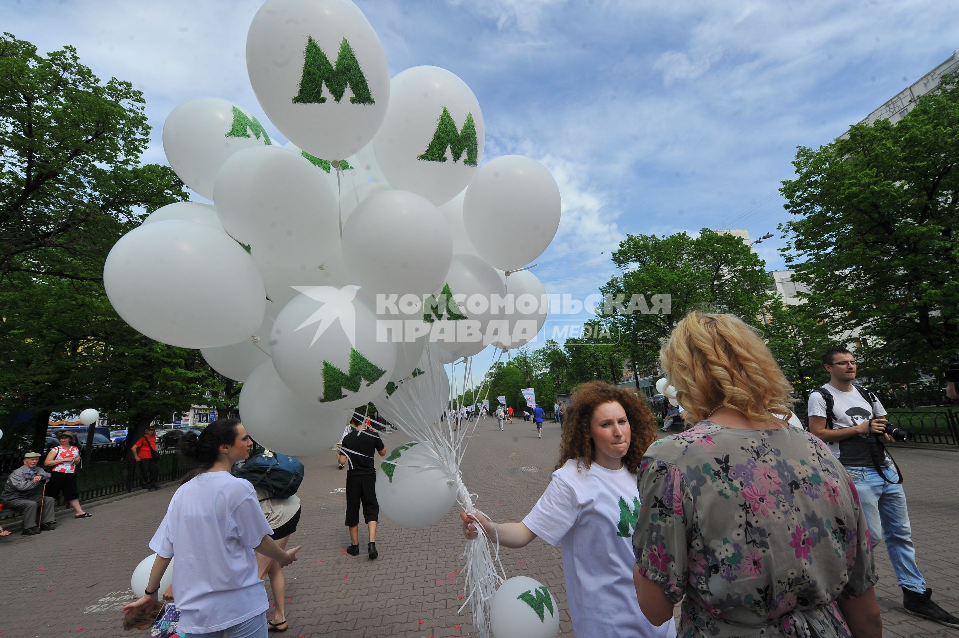 Метро `Сокольники`. Праздничные мероприятия, посвященные 78-летию Московского метрополитена.