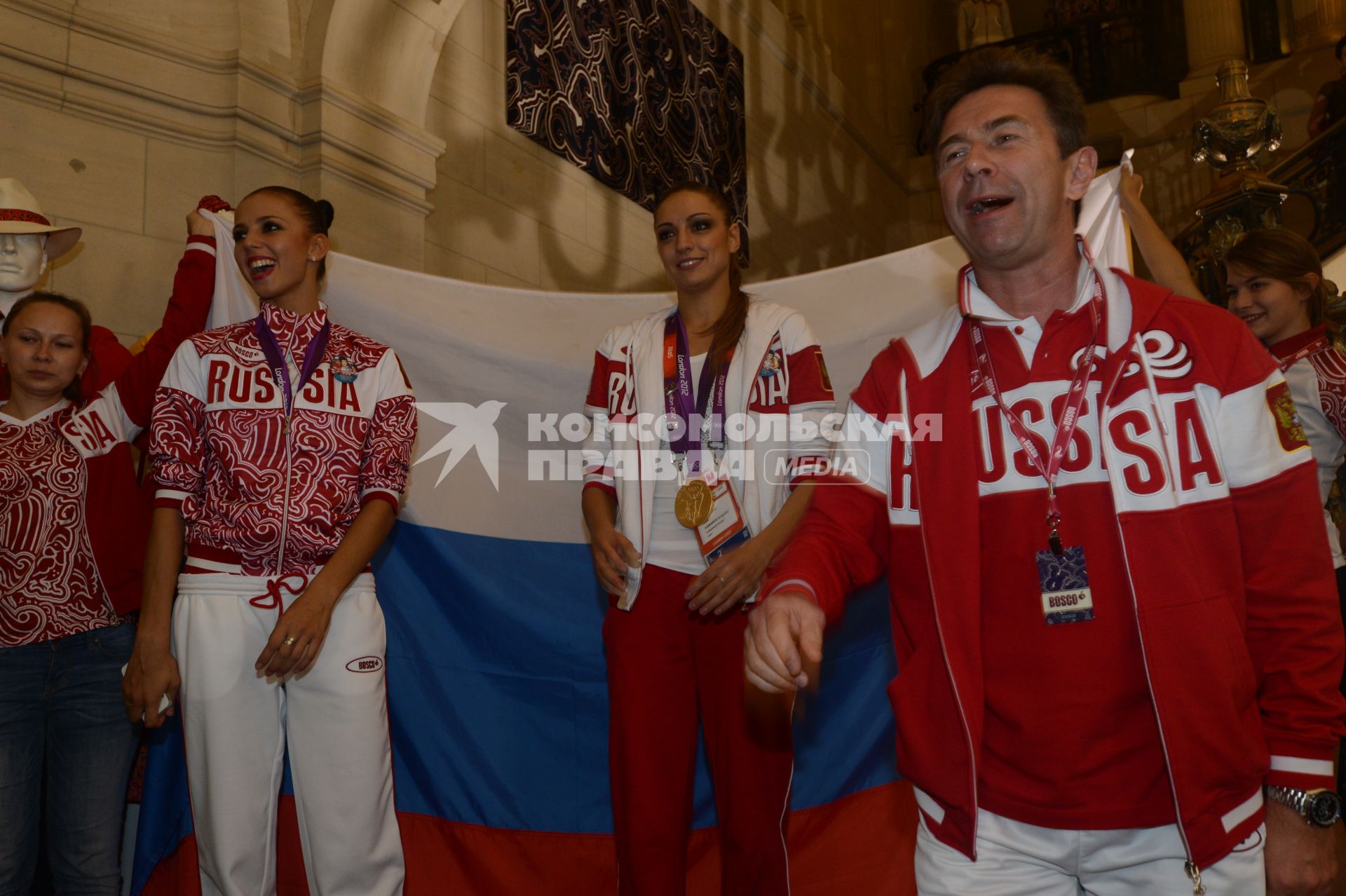 Летние Олимпийские игры 2012 в Лондоне. На снимке: российская гимнастка, Евгения Канаева (в центре)