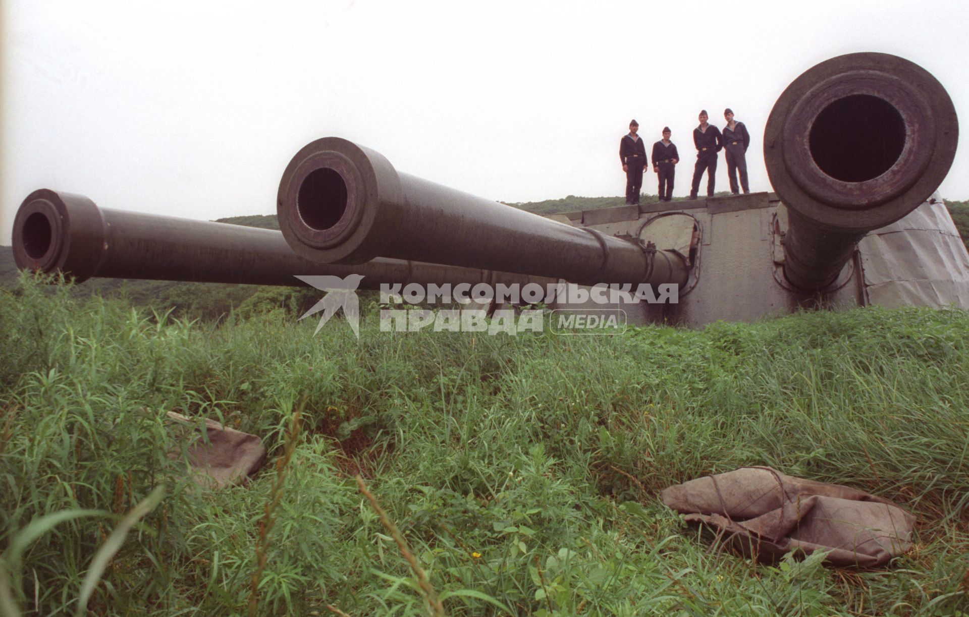 Остров Русский. Филиал Военно-исторического музея Тихоокеанского флота ВМФ России `Ворошиловская батарея`.