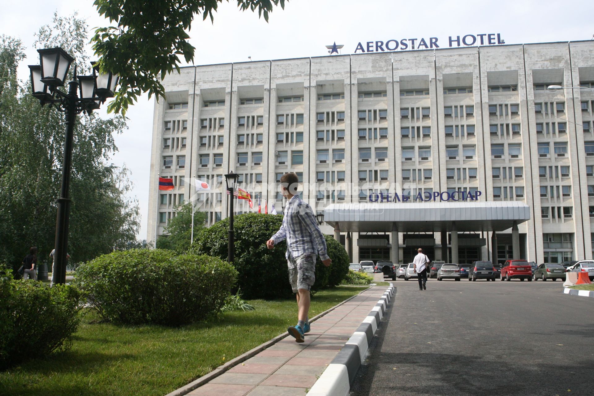 Ленинградский проспект. На снимке: Aerostar Hotel