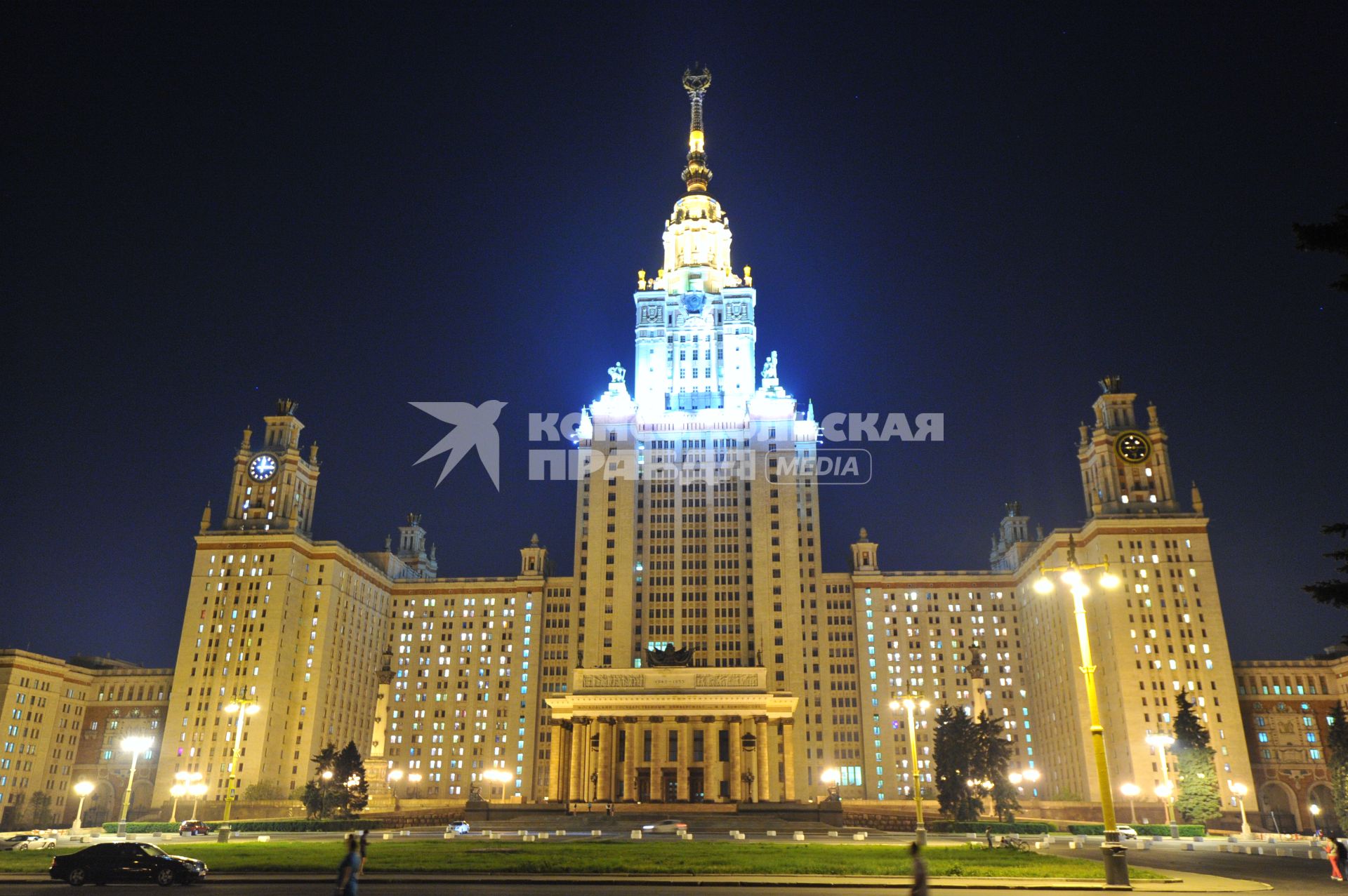 Виды Москвы. Московский государственный университет имени М.В.Ломоносова.