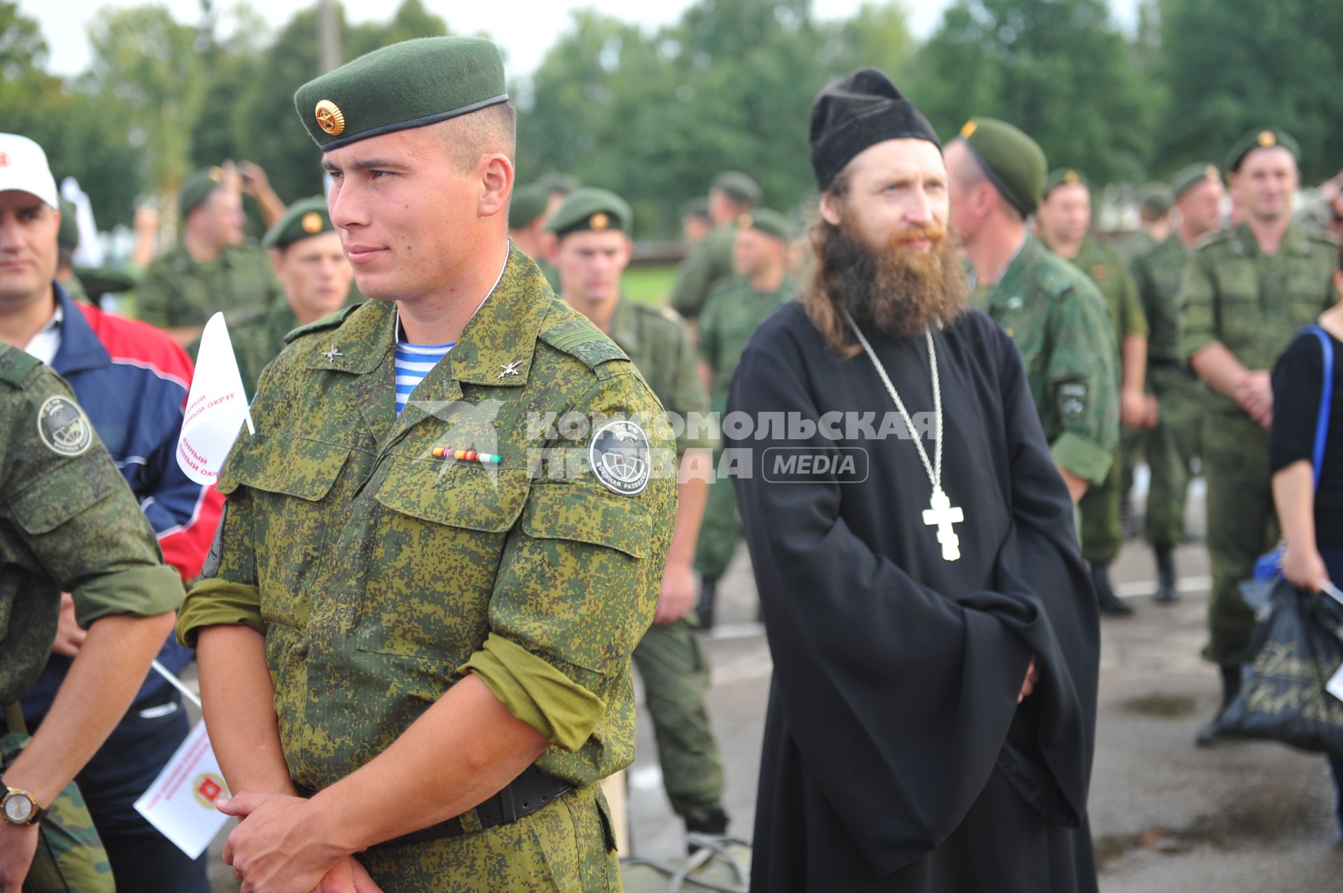 Алабино. Перед началом соревнований по танковому биатлону.