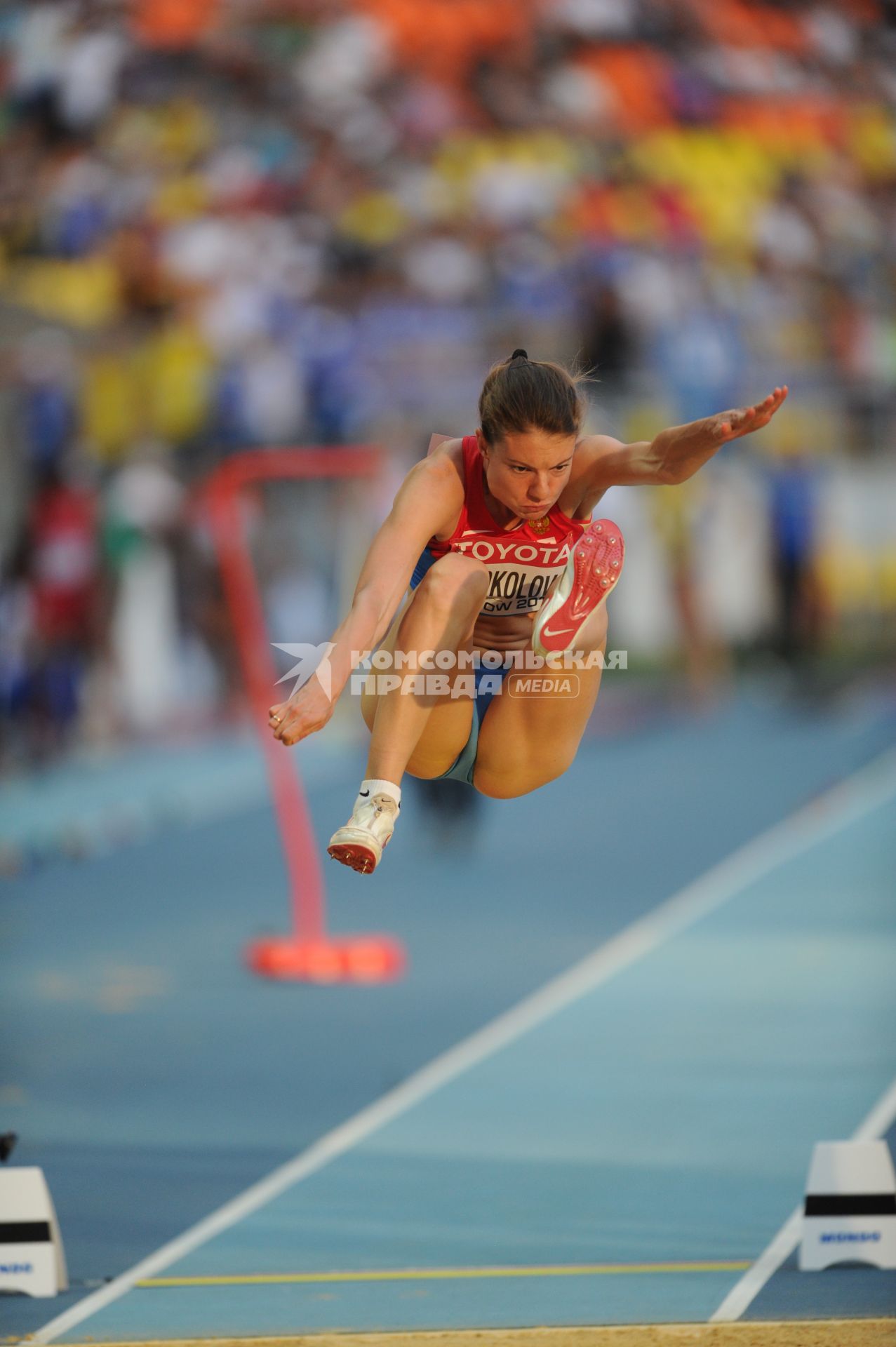 СК \"Лужники\".  Церемония открытия чемпионата мира по легкой атлетике 2013.  Квалификационный раунд по прыжкам в длину. На снимке: российская спортсменка  Елена Соколова