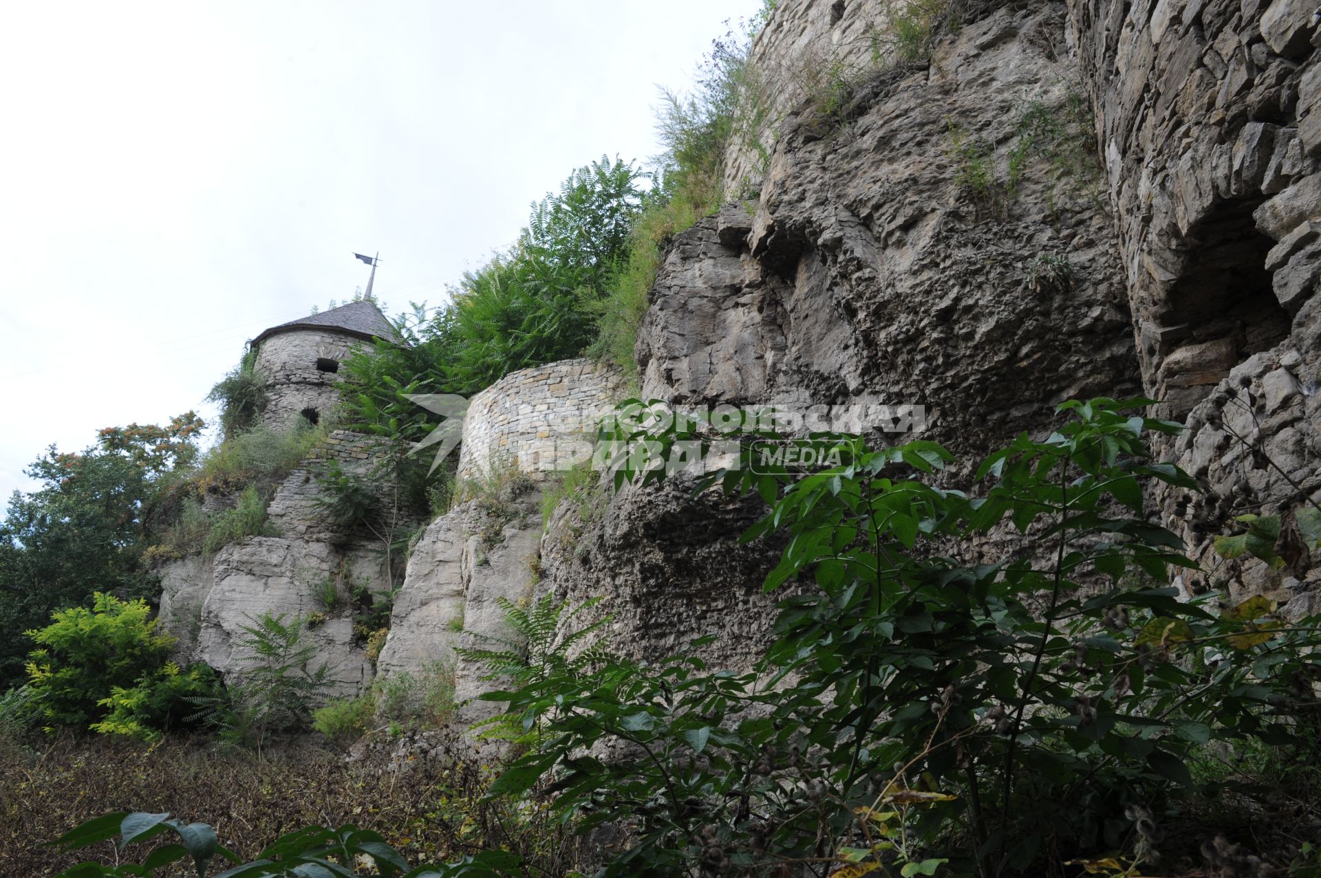 Достопримечательность Каменца-Подольского - Русские ворота.