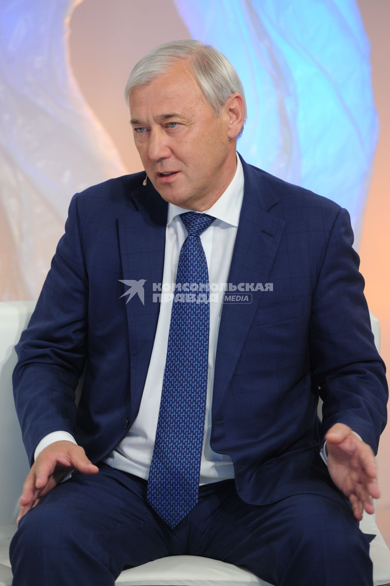 Телевидение `Комсомольская правда`. На снимке: депутат Государственной думы РФ, президент ассоциации региональных банков РФ Анатолий Аксаков.