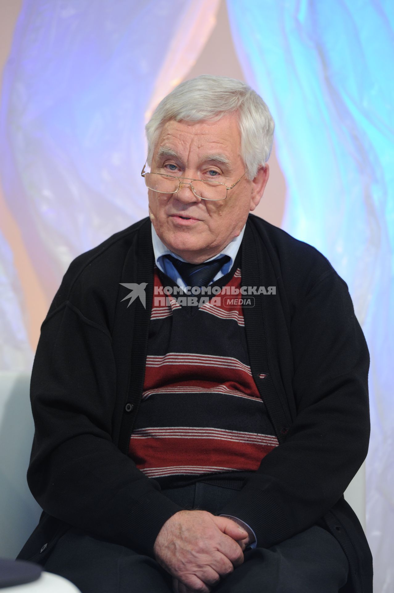 Телевидение `Комсомольская правда`. На снимке: старший научный сотрудник отдела диаспоры и миграции Института стран СНГ Виктор Михайлов.