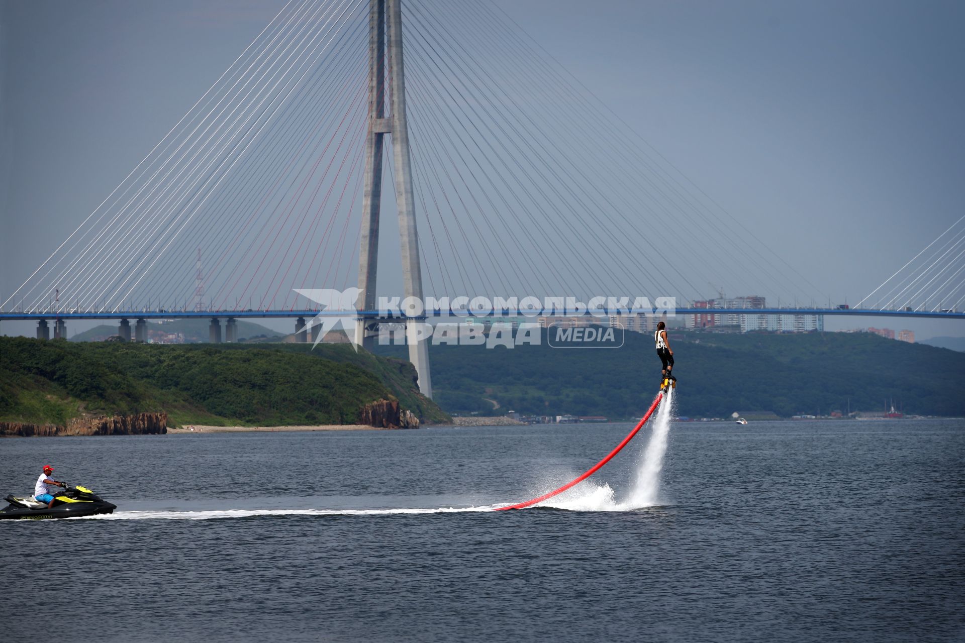 Русский мост — вантовый мост во Владивостоке, соединяющий полуостров Назимова с мысом Новосильского на острове Русском.