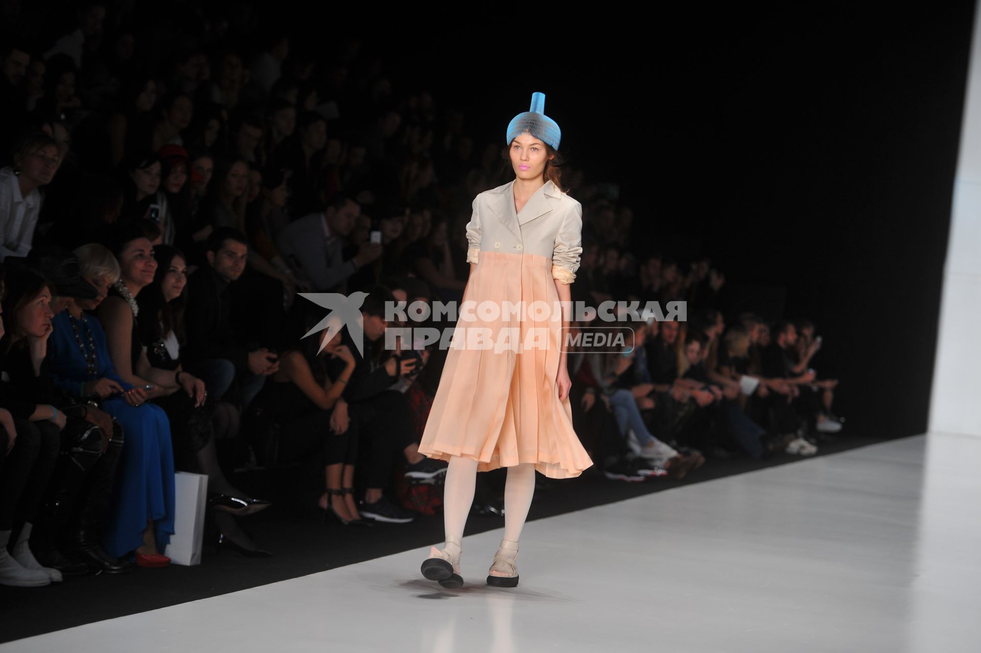 ЦВЗ `Манеж`. Неделя моды `Mercedes-Benz Fashion Week Russia`. На снимке:  показ Ria Keburia