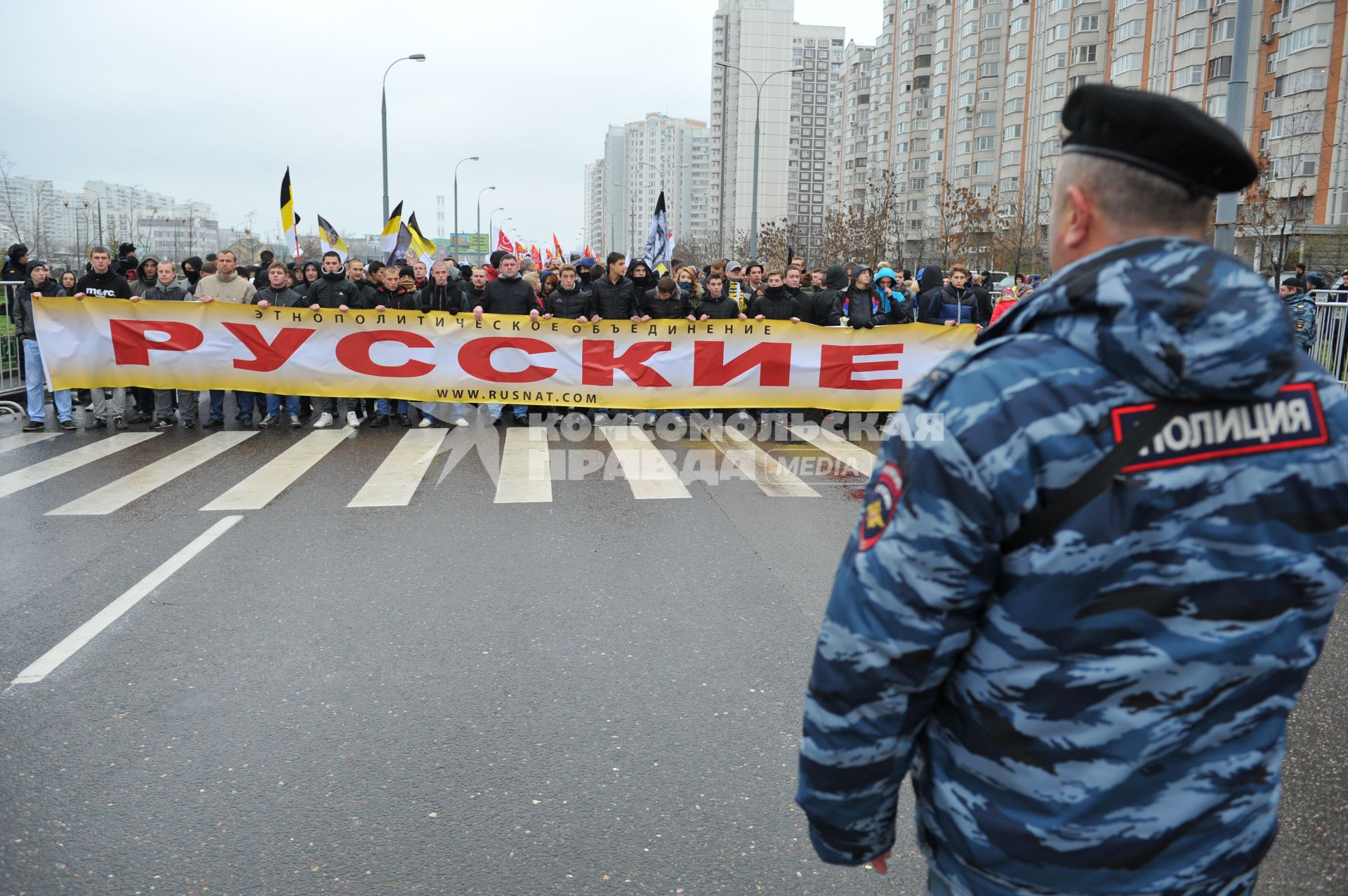 День народного единства. На снимке: митингующие во время акции `Русский марш` в Люблино.