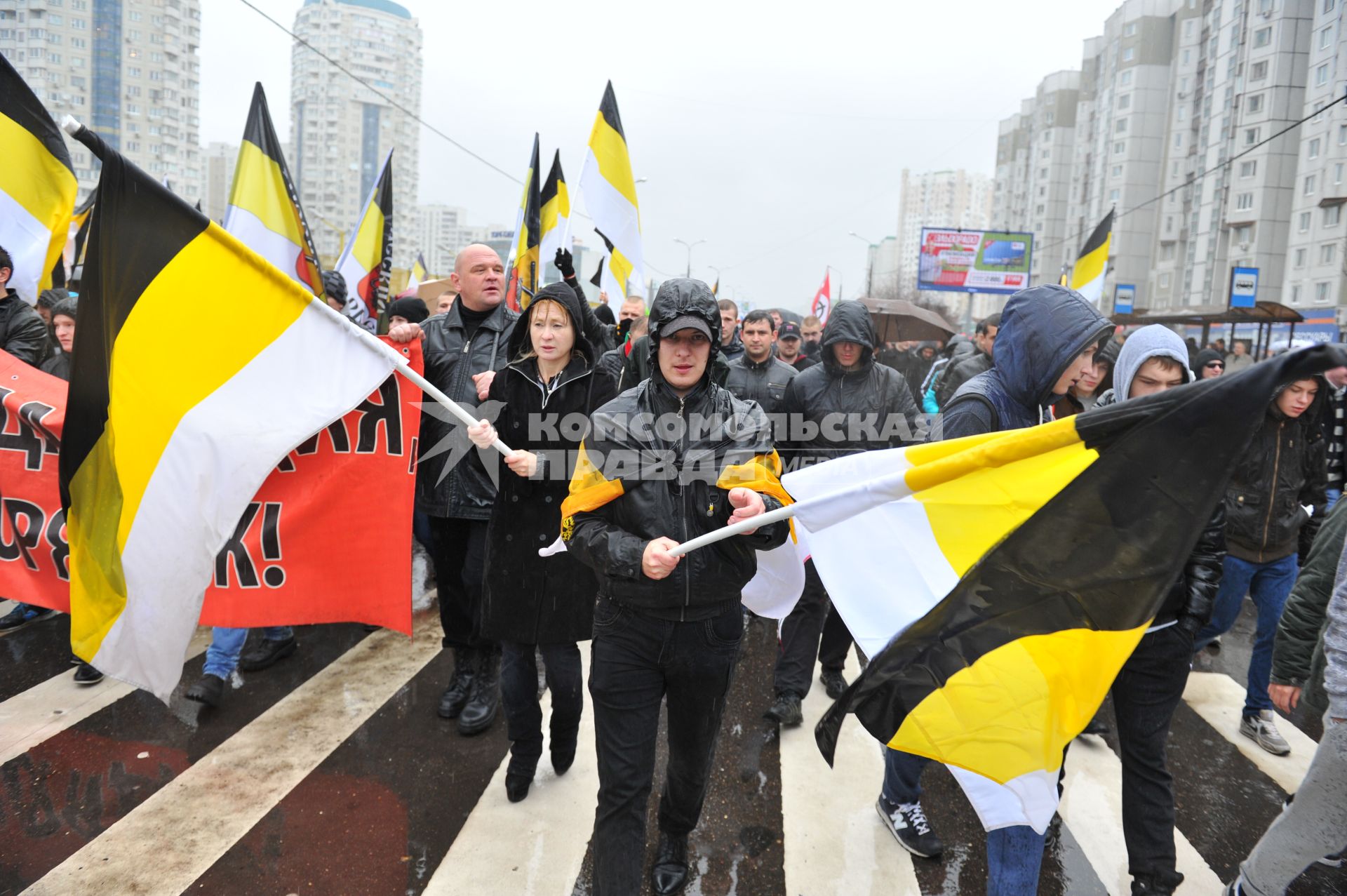 День народного единства. На снимке: митингующие во время акции `Русский марш` в Люблино.