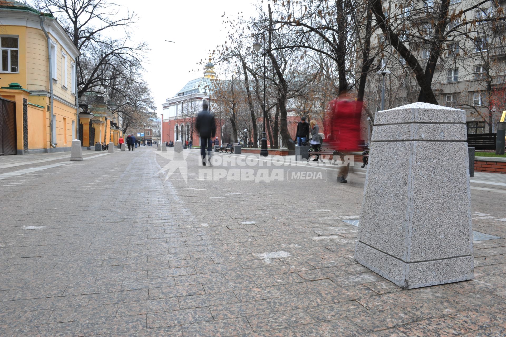 Открытие новой пешеходной зоны в районе `Замоскворечье`. На снимке: Большой Толмачевский переулок.