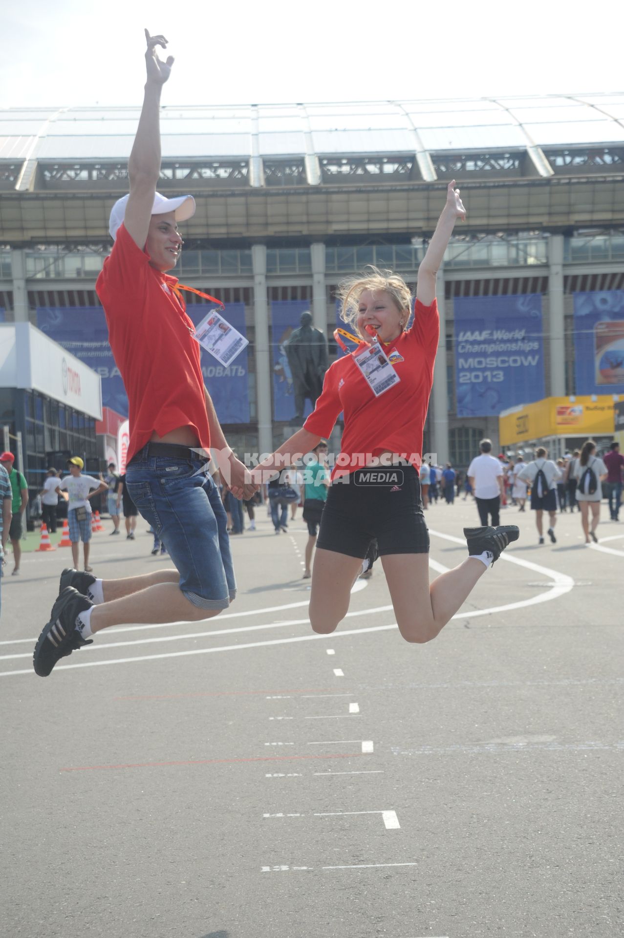 СК `Лужники`.  Чемпионат мира по легкой атлетике 2013.    На снимке: волонтеры.