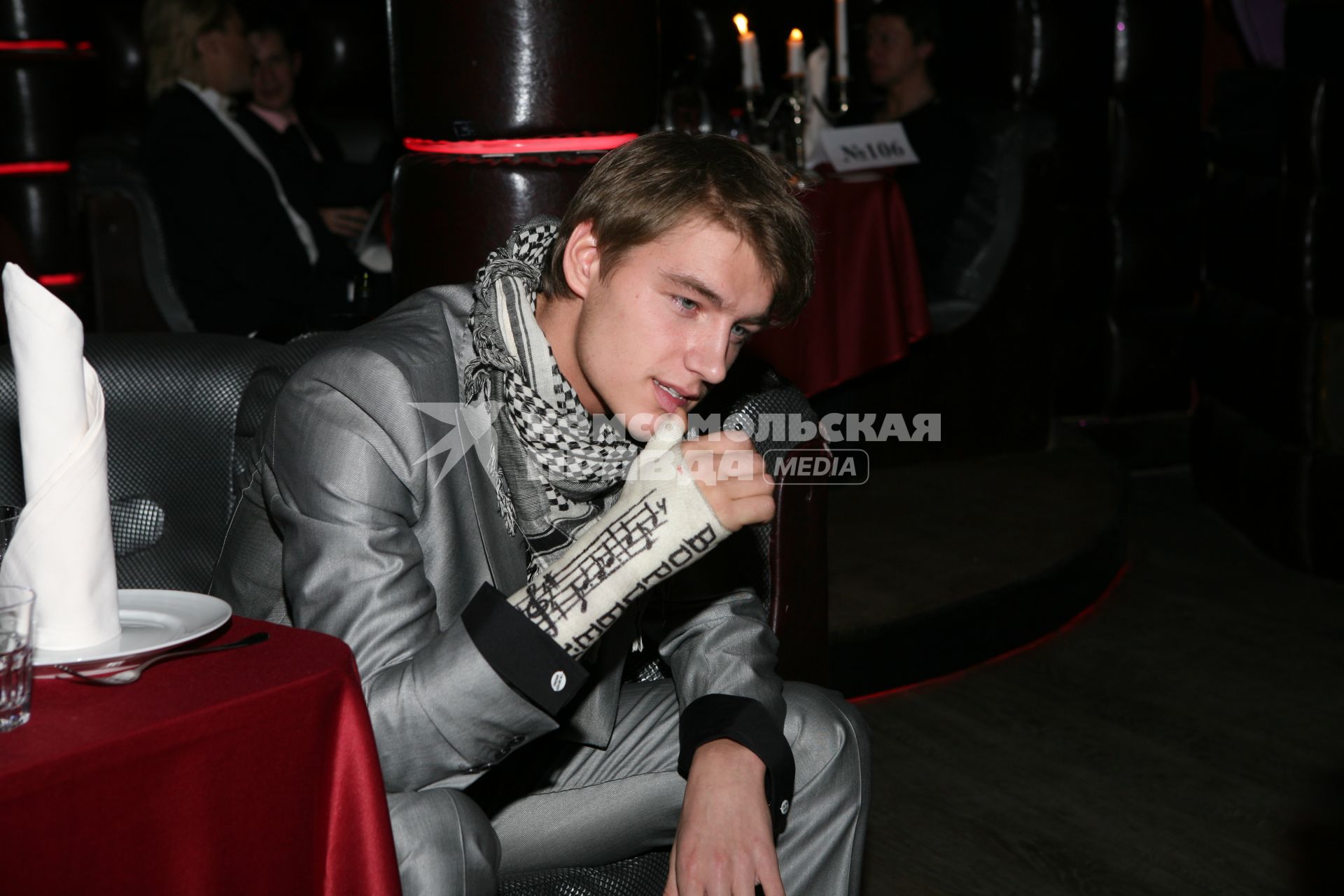 Церемония вручения премии `World fashion awards 2009` в зале `Элизиум` в клубе  `Рай`. На снимке: певец, актер Алексей Воробьев.