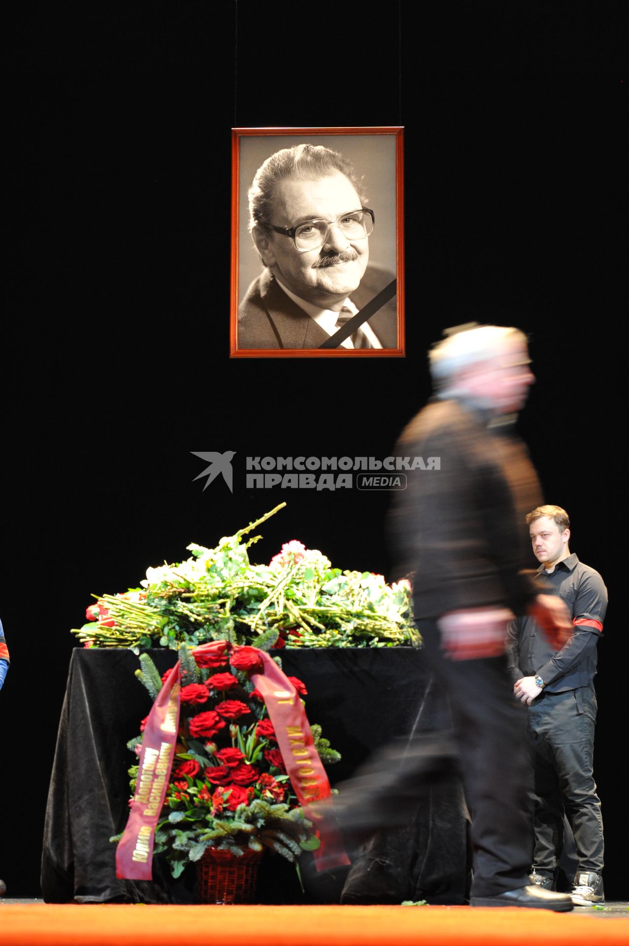 Церемония прощания с актером Юрием Яковлевым в театре им. Вахтангова.