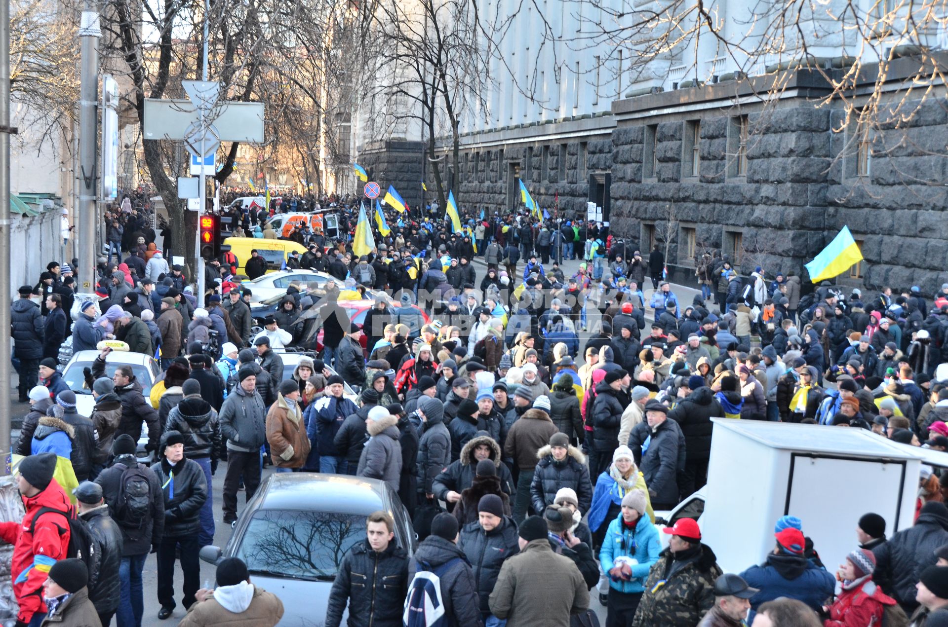 Евромайдан. Акция сторонников евроинтеграции Украины у здания правительства Украины.