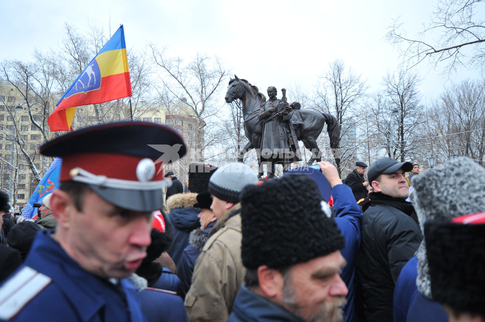 Торжественная церемония открытия памятника Герою Отечественной войны 1812 года, атаману Всевеликого войска Донского, генералу от кавалерии Матвею Ивановичу Платову в парке `Казачьей славы`.