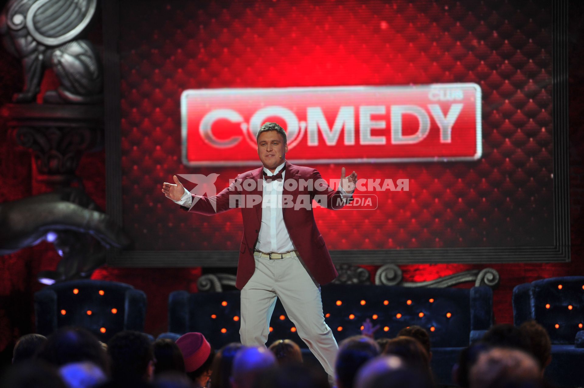 Cъемки новогодней передачи `Comedy Club`. На снимке:  резидент `Comedy Club` Александр Незлобин.