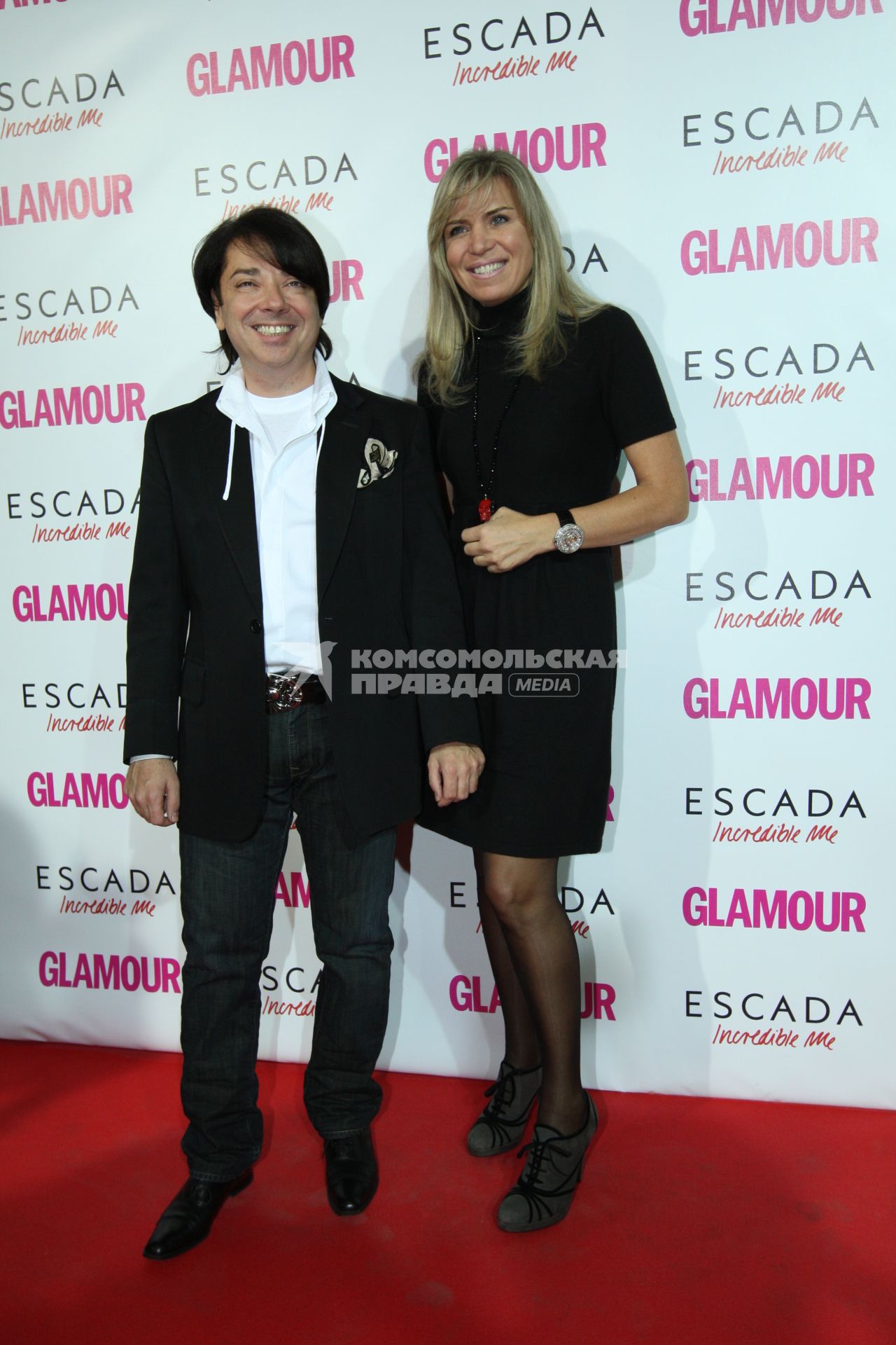 Ежегодная премия `Женщина года 2008` Glamour в гостинице `Метрополь`. На снимке:  модельер Валентин Юдашкин и его супруга Марина.
