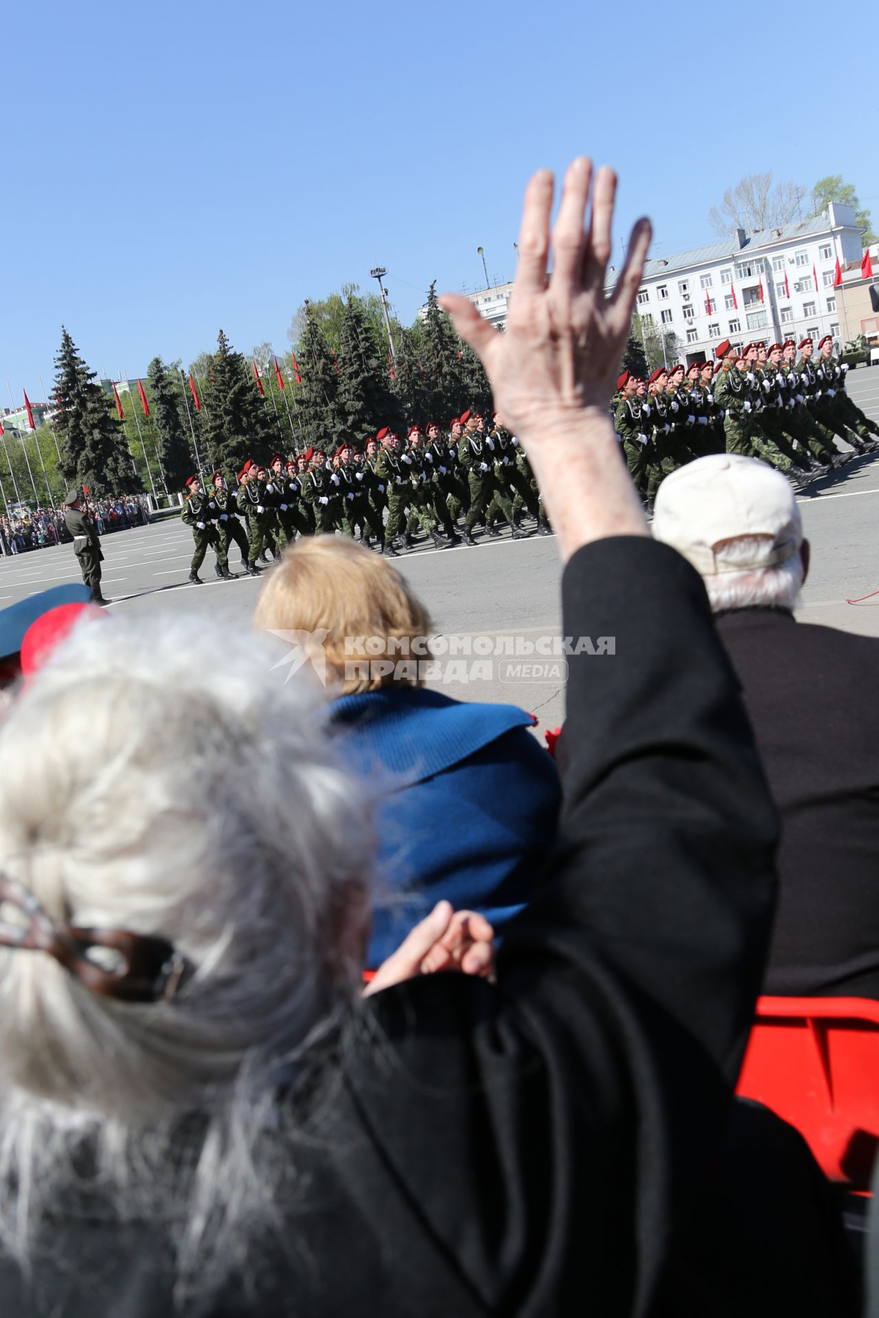 Парад Победы в Самаре. На снимке: ветераны на параде.