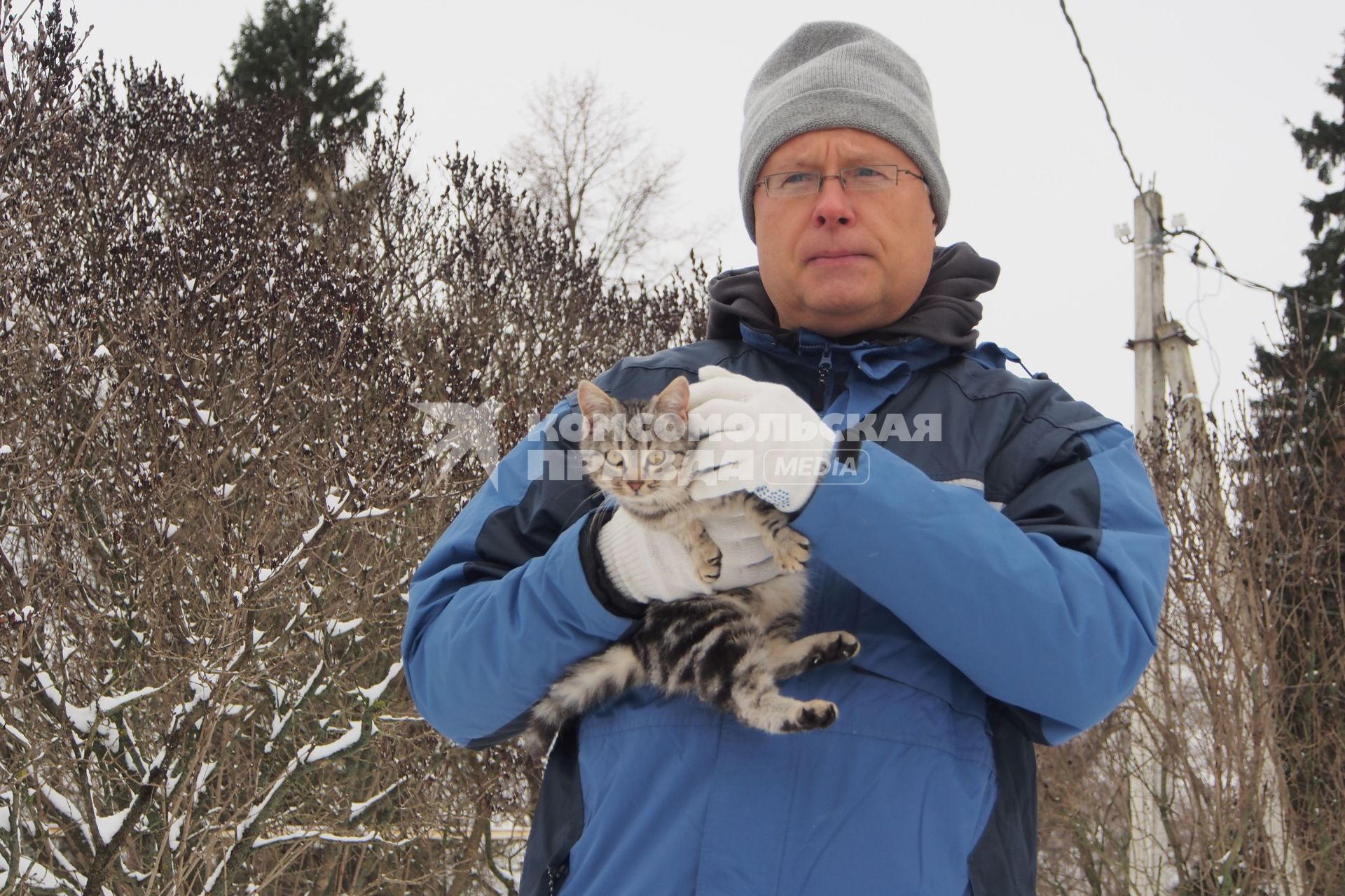 Банкир Александр Лебедев, приговоренный к 150 часам обязательных работ за избиение бизнесмена Сергея Полонского, приступил к исполнению наказания в селе Поповка Чернского района Тульской области.