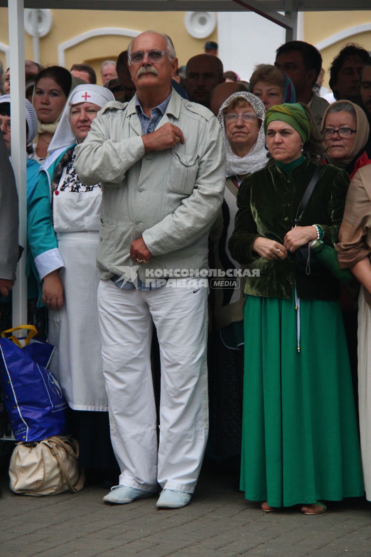 Режиссер Никита Михалков в Дивееве.