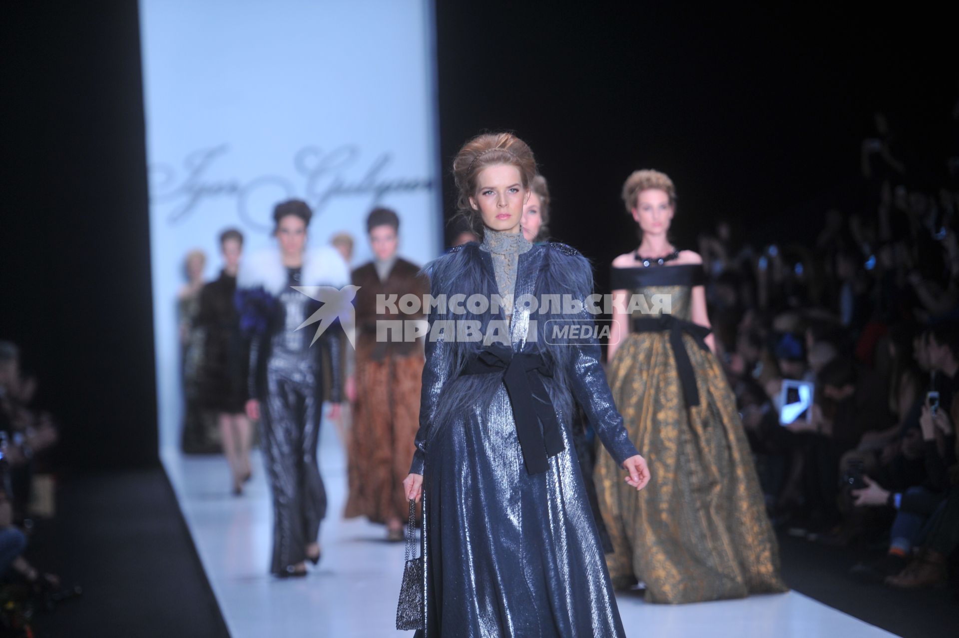 ЦВЗ `Манеж`. Российская Неделя моды `Mercedes-Benz Fashion Week Russia`. Показ коллекции Mercedes-Benz Presents Игорь Гуляев.