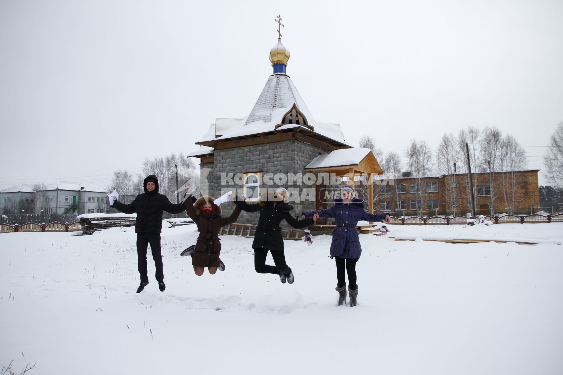 Церковь в строительстве которой принимали участие школьники в селе Талое Емельяновского района Красноярского края.