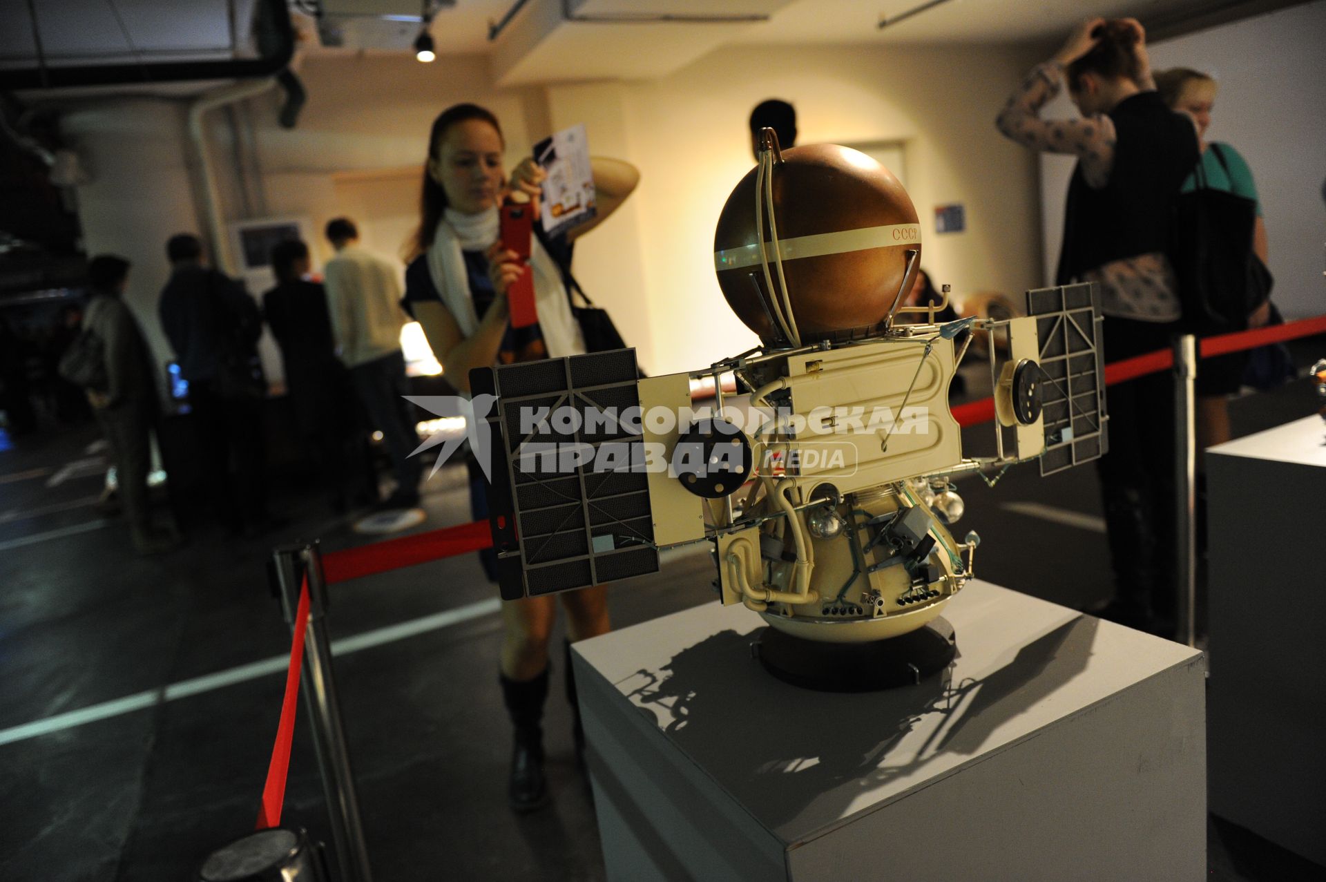 Первая в России интерактивная выставка о космосе `Космонавтом быть хочу!`в Московском Планетарии. На снимке: макет космической станции.