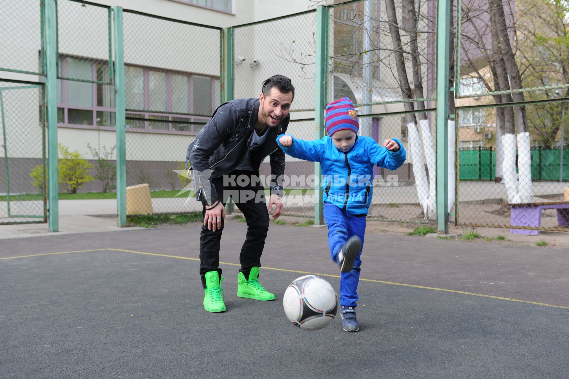 Певец  Ираклий Пирцхалава.