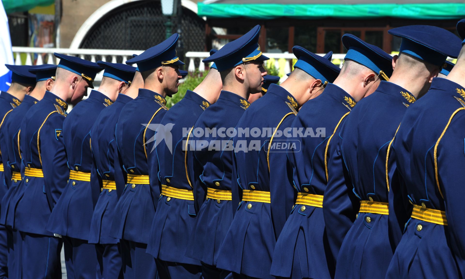 Подготовка к военному параду на Красной площади, посвященному 69-й годовщине Победы в Великой Отечественной войне. На снимке: военнослужащие Преображенского полка.