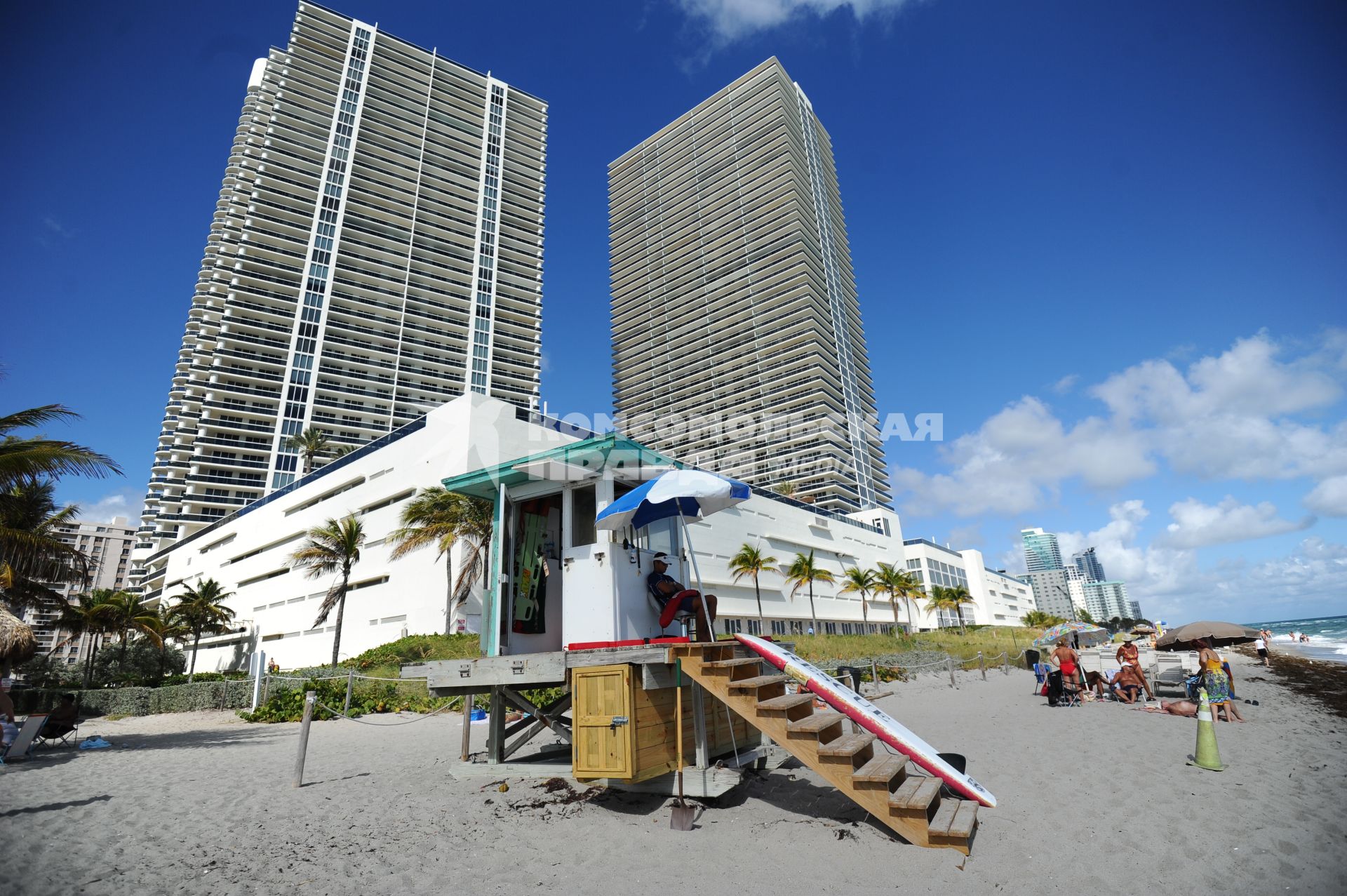 Майами Бич (Miami beach ). Дом, в котором расположена квартира певицы Ирина Алегровой.