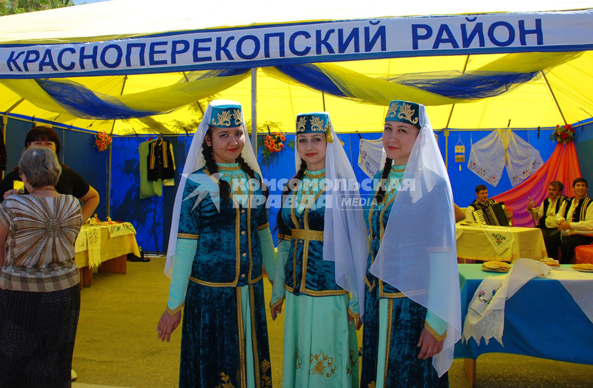 Крымские татары празднуют Хыдырлез.