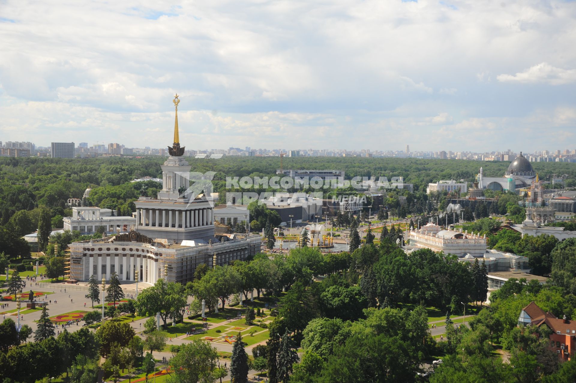 Виды Москвы. ВДНХ.