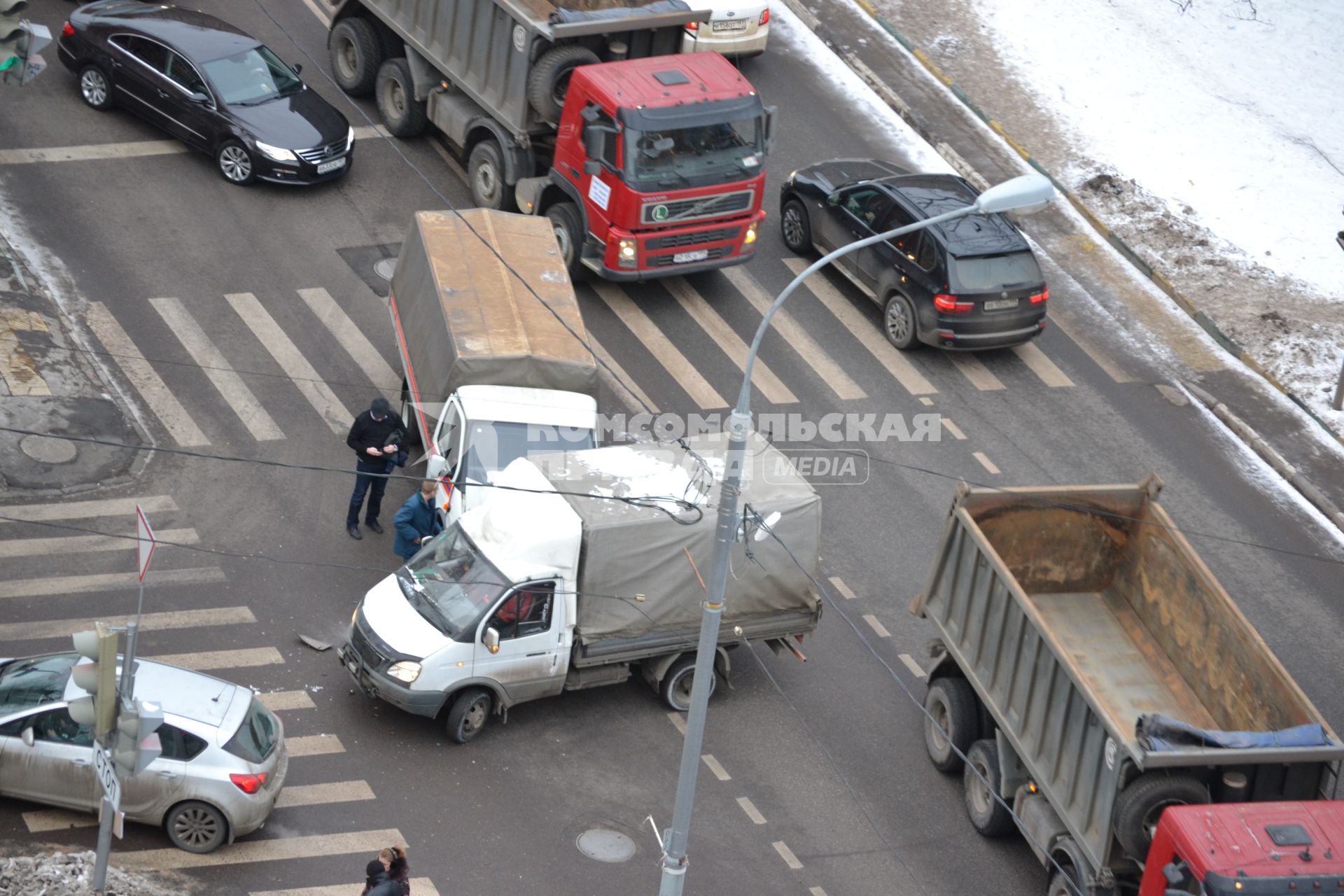 Авария двух Газелей на перекрестке.