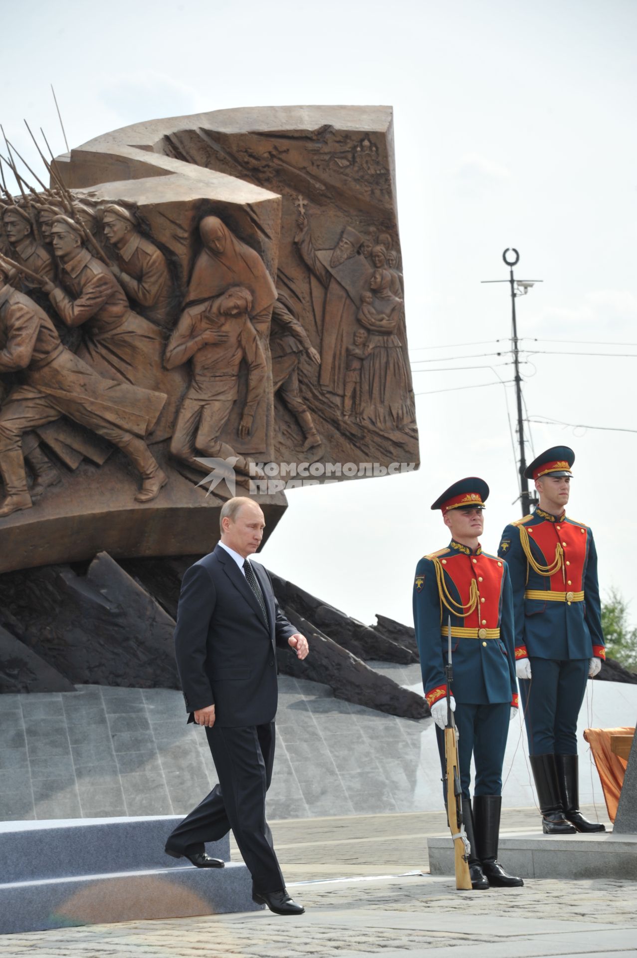 Церемония открытия памятника Героям Первой мировой войны на Поклонной горе. На снимке: президент РФ Владимир Путин.