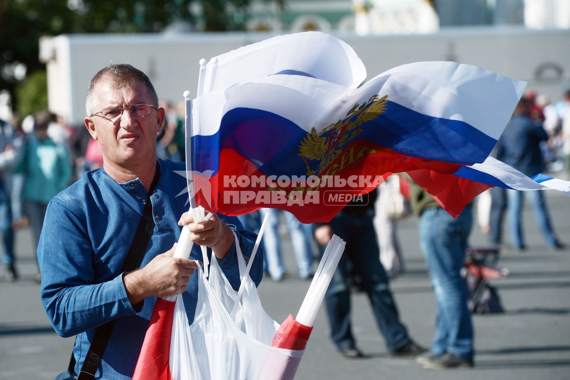 День российского флага в Санкт-Петербурге.