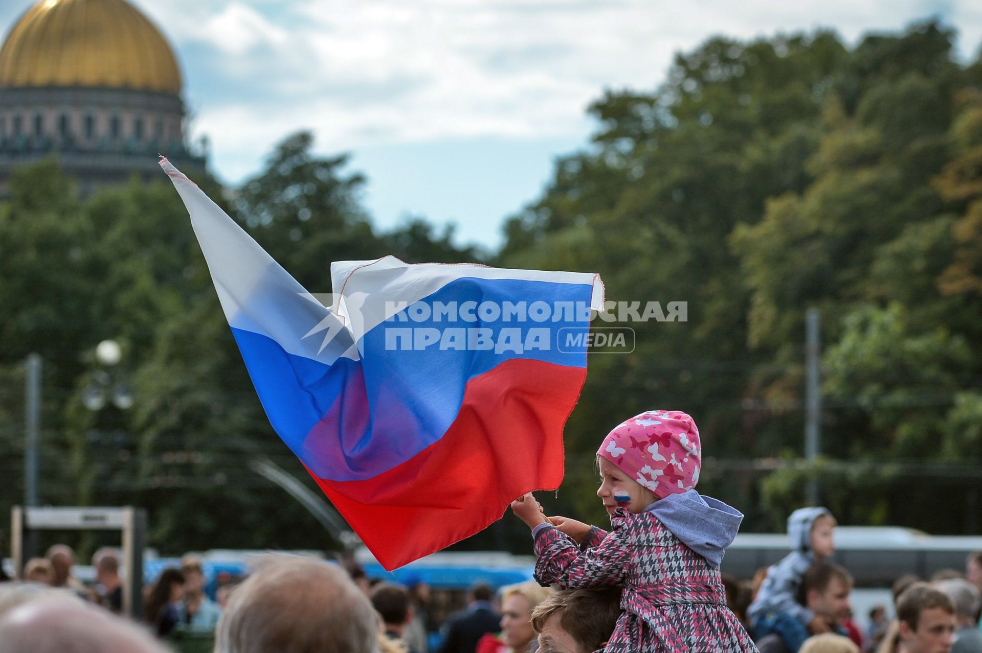 День российского флага в Санкт-Петербурге.