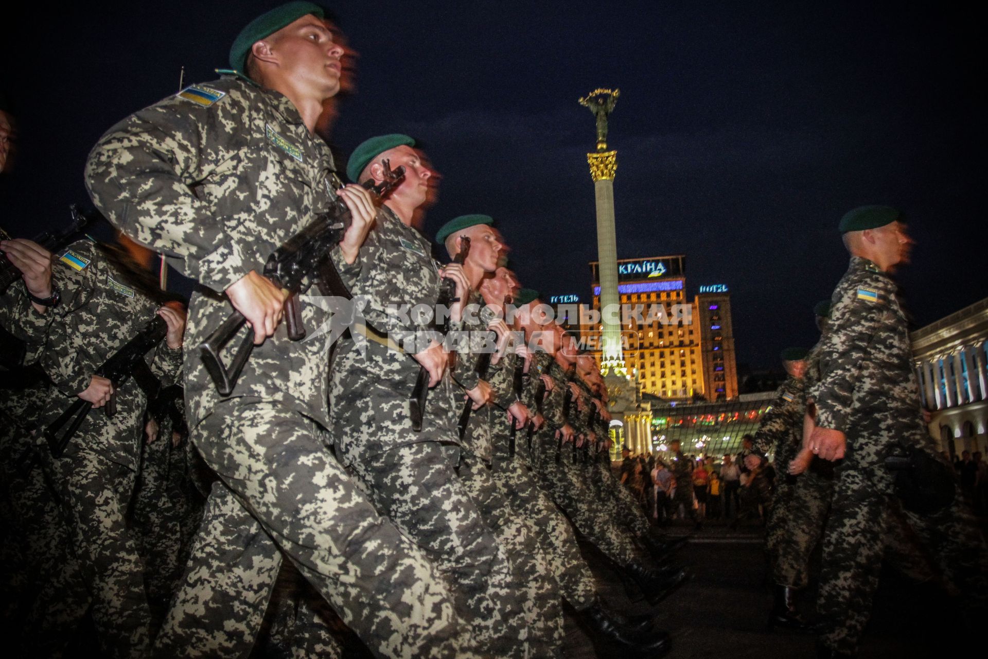 Репетиция военного парад, посвященного 23-й годовщине независимости Украины, на Майдане Незалежности (площади Независимости) в Киеве.