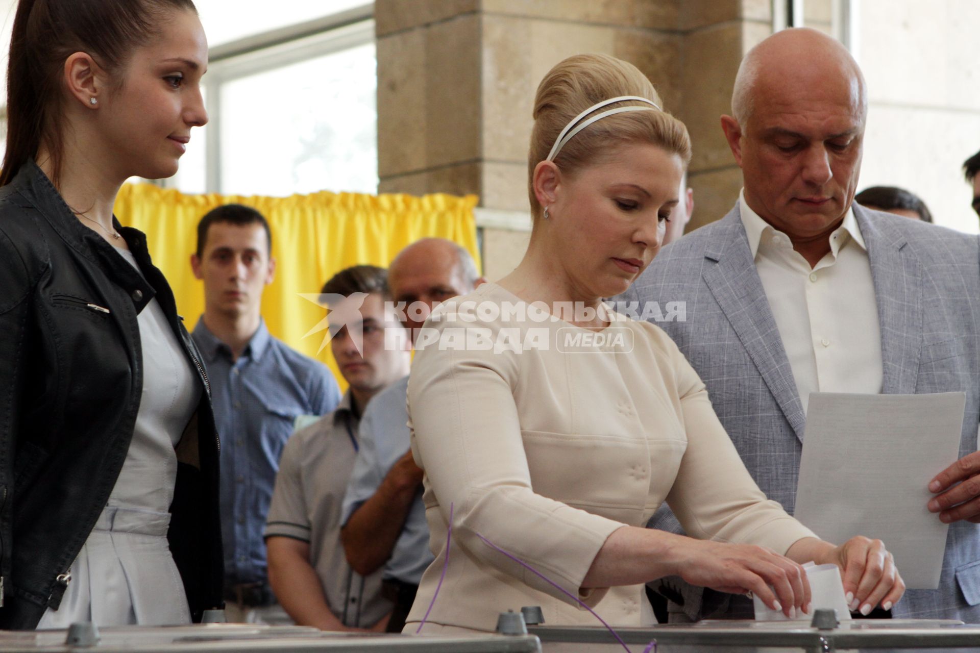 Украинский политик Юлия Тимошенко на выборах президента Украины.