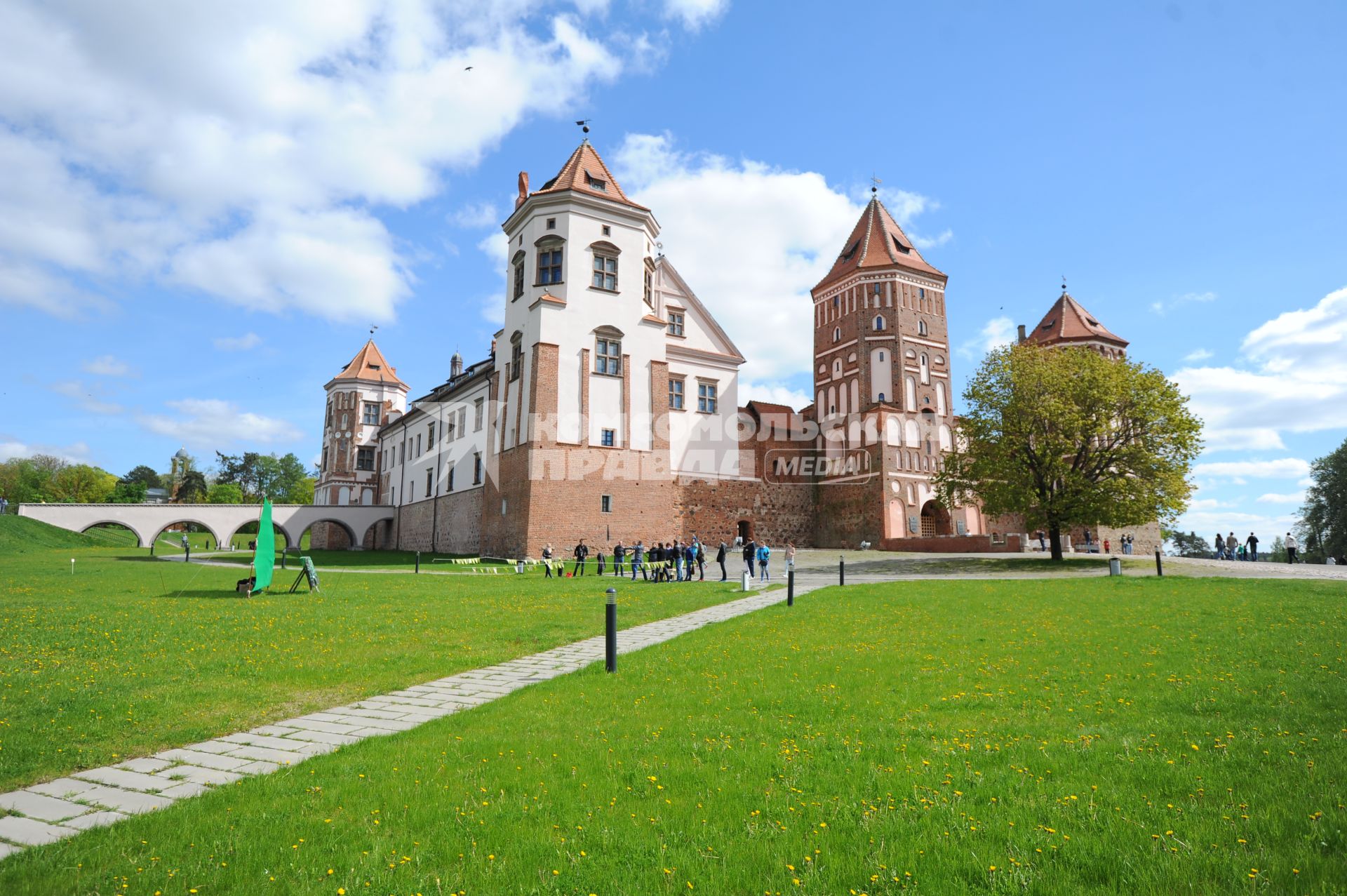 Поселок Мир. Мирский замок.