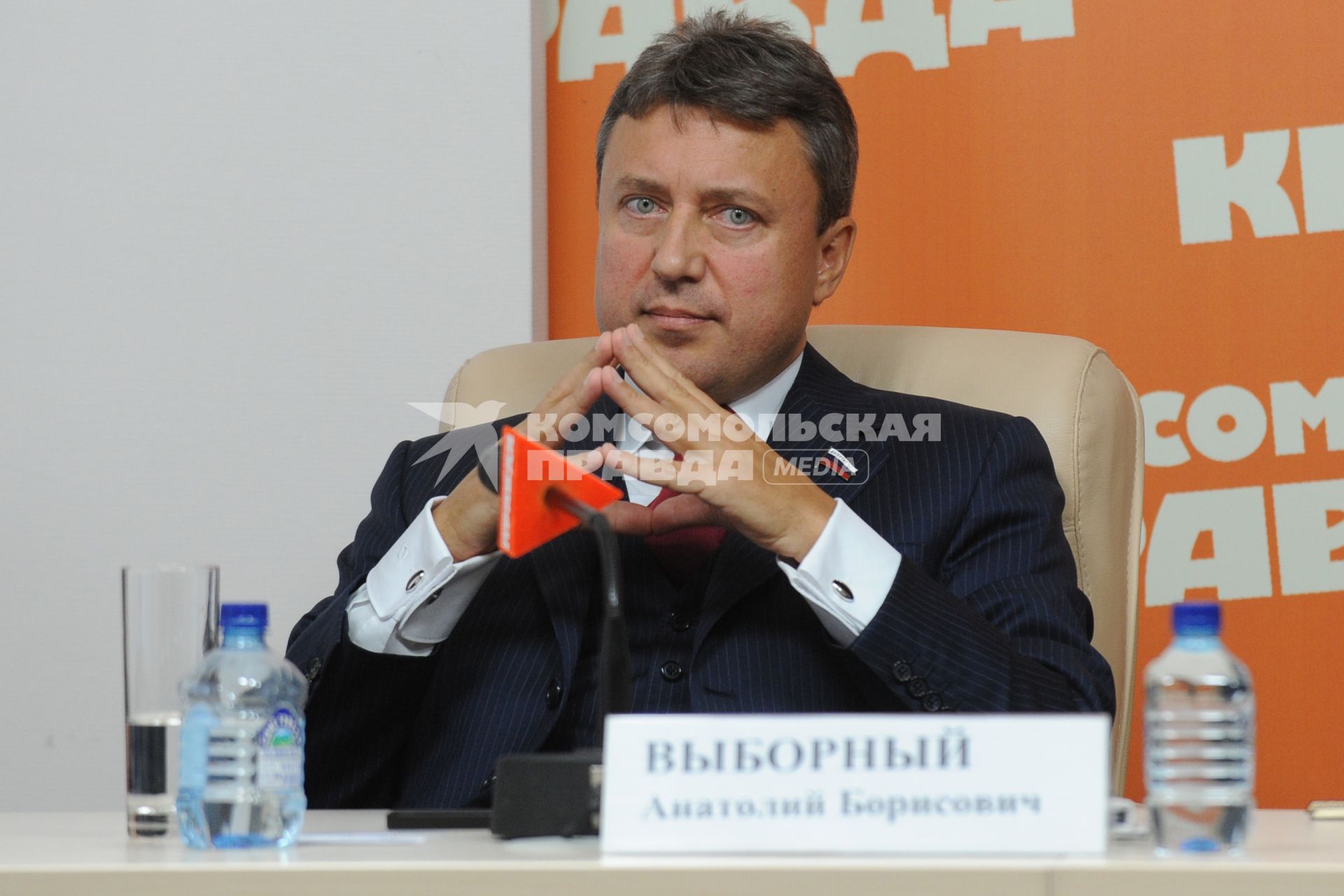 Пресс-центр ИД `Комсомольская правда`. Пресс-конференция на тему: `Уровень коррупции в России в 2013-2014 годах`  На снмке: член комитета Государственной Думы РФ по безопасности и противодействию коррупции  Анатолий  Выборный.