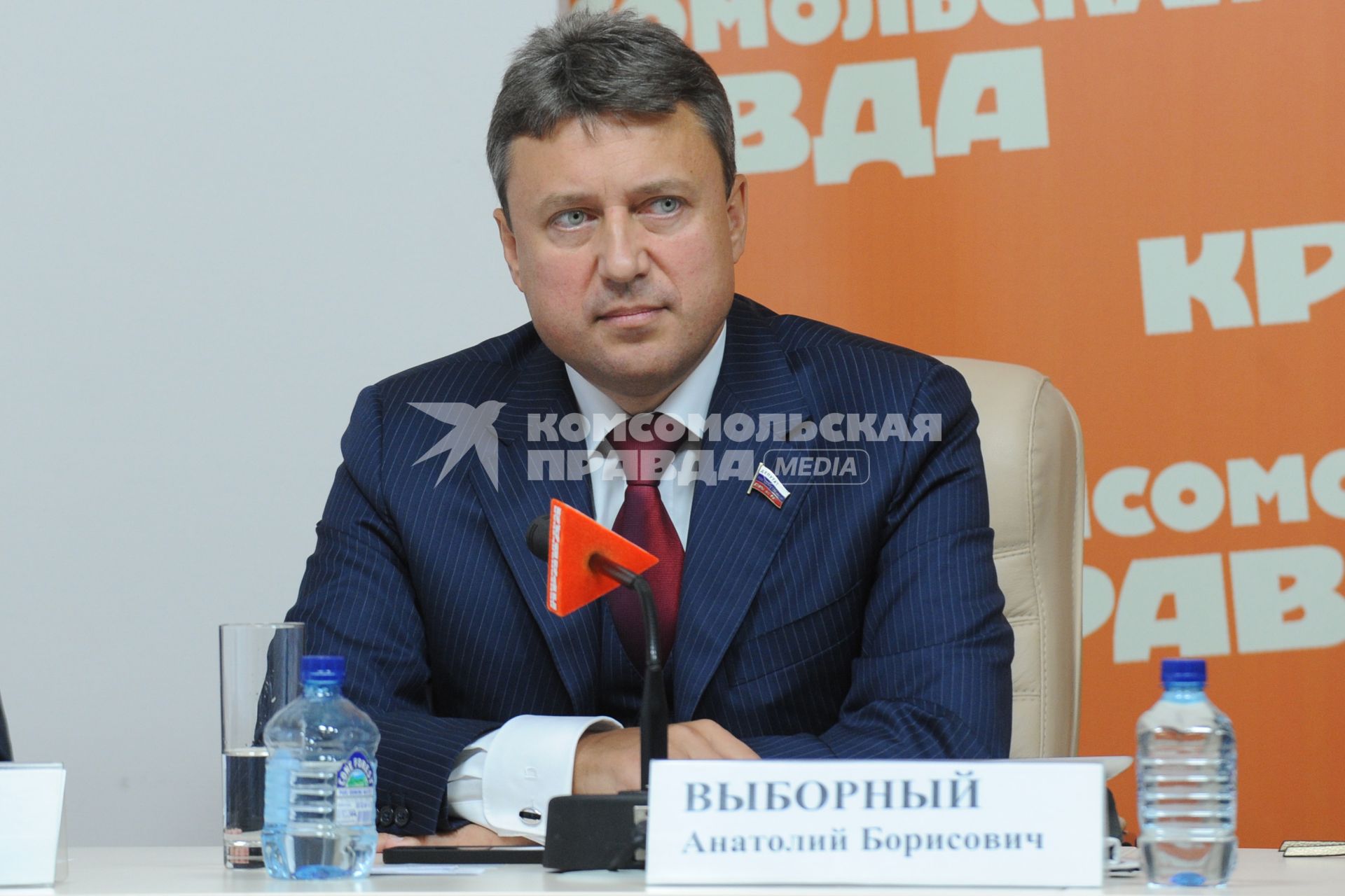 Пресс-центр ИД `Комсомольская правда`. Пресс-конференция на тему: `Уровень коррупции в России в 2013-2014 годах`  На снмке: член комитета Государственной Думы РФ по безопасности и противодействию коррупции  Анатолий  Выборный.