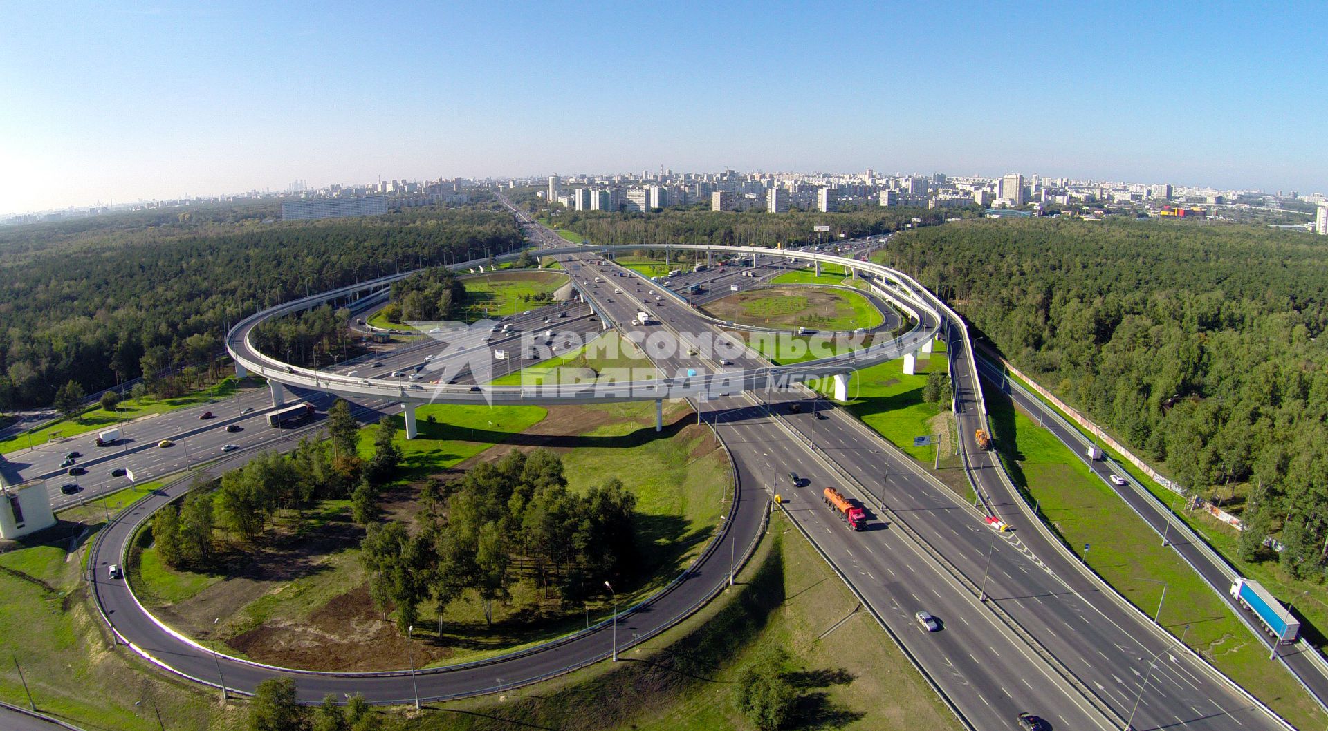 Волгоградская эстакада в районе МКАДа.