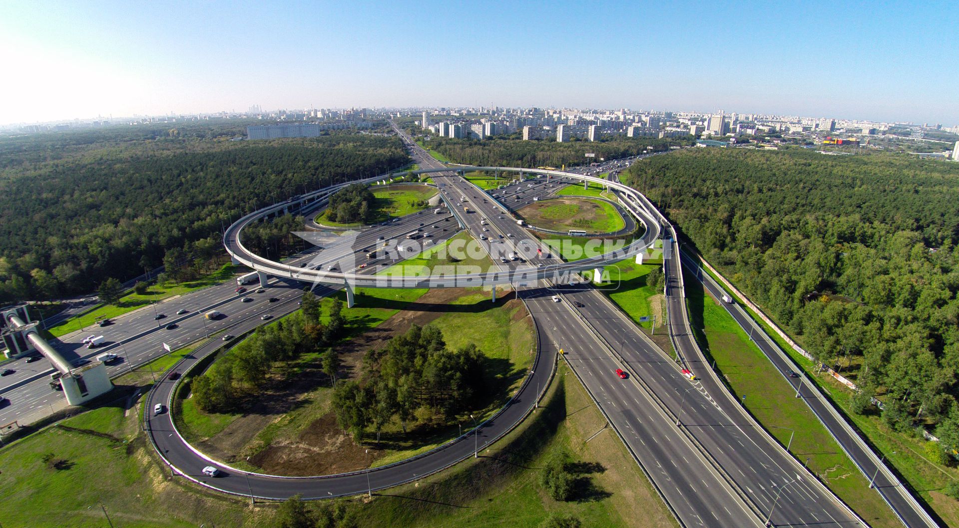 Волгоградская эстакада в районе МКАДа.