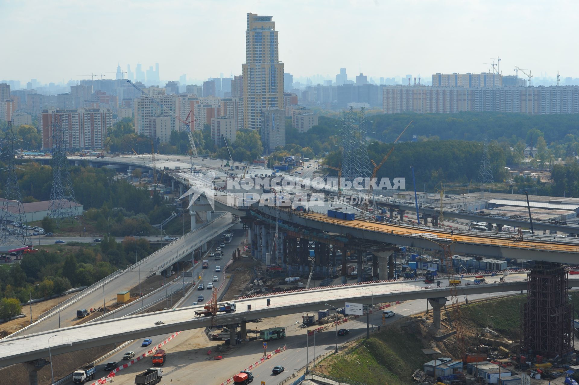 Виды Москвы. На снимке: трасса  Москва - Санкт-Петербург.