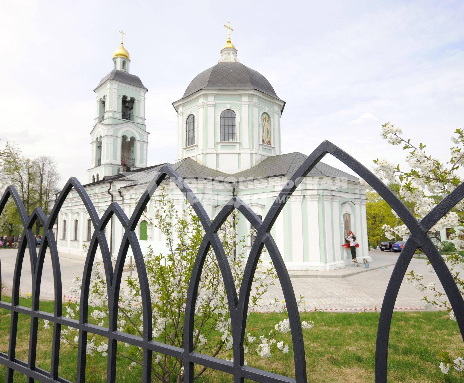 Музей-заповедник `Царицыно`. На снимке: храм иконы Божией Матери `Живоносный Источник`.