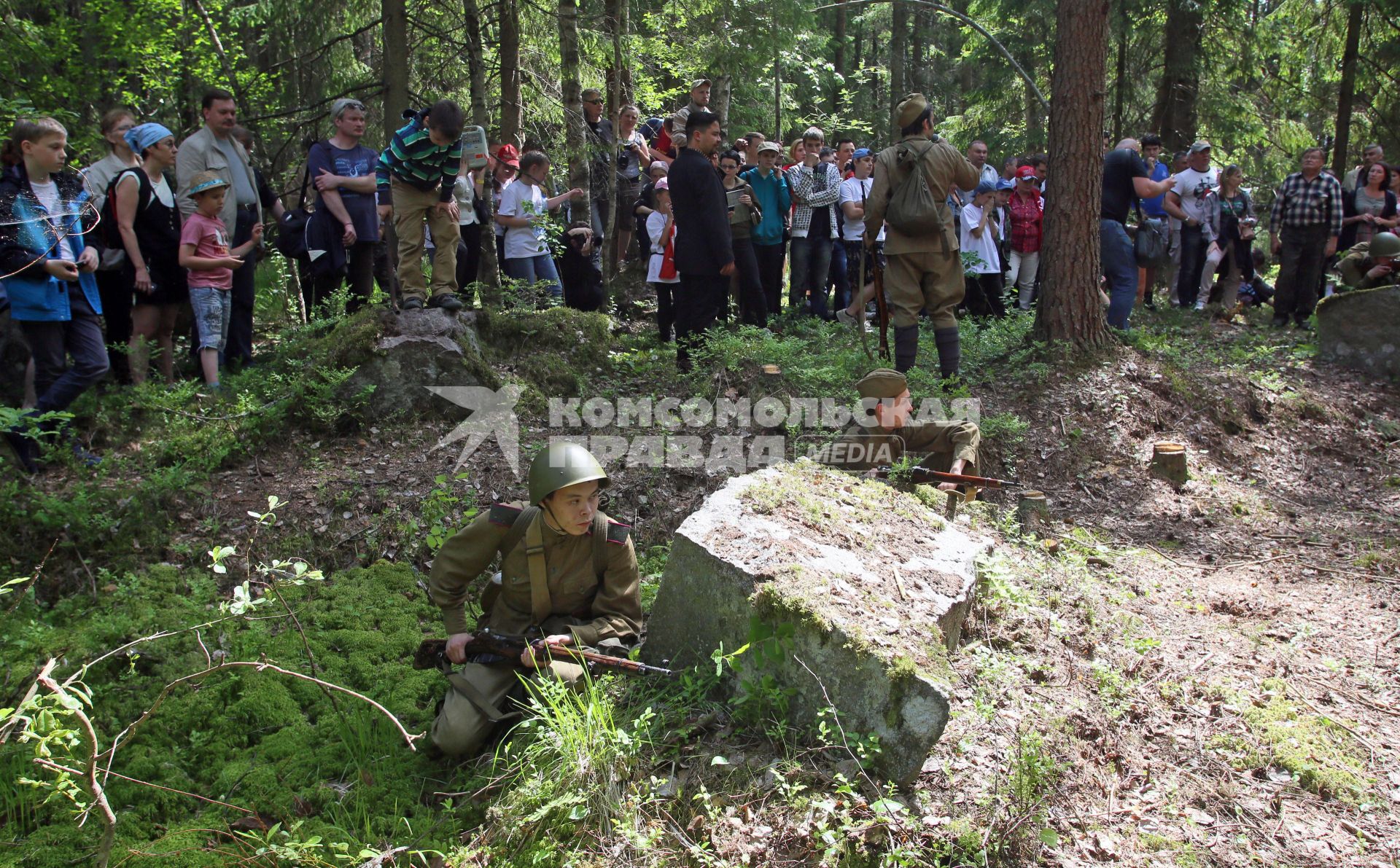 Военная реконструкция сражений на советско-финском фронте.