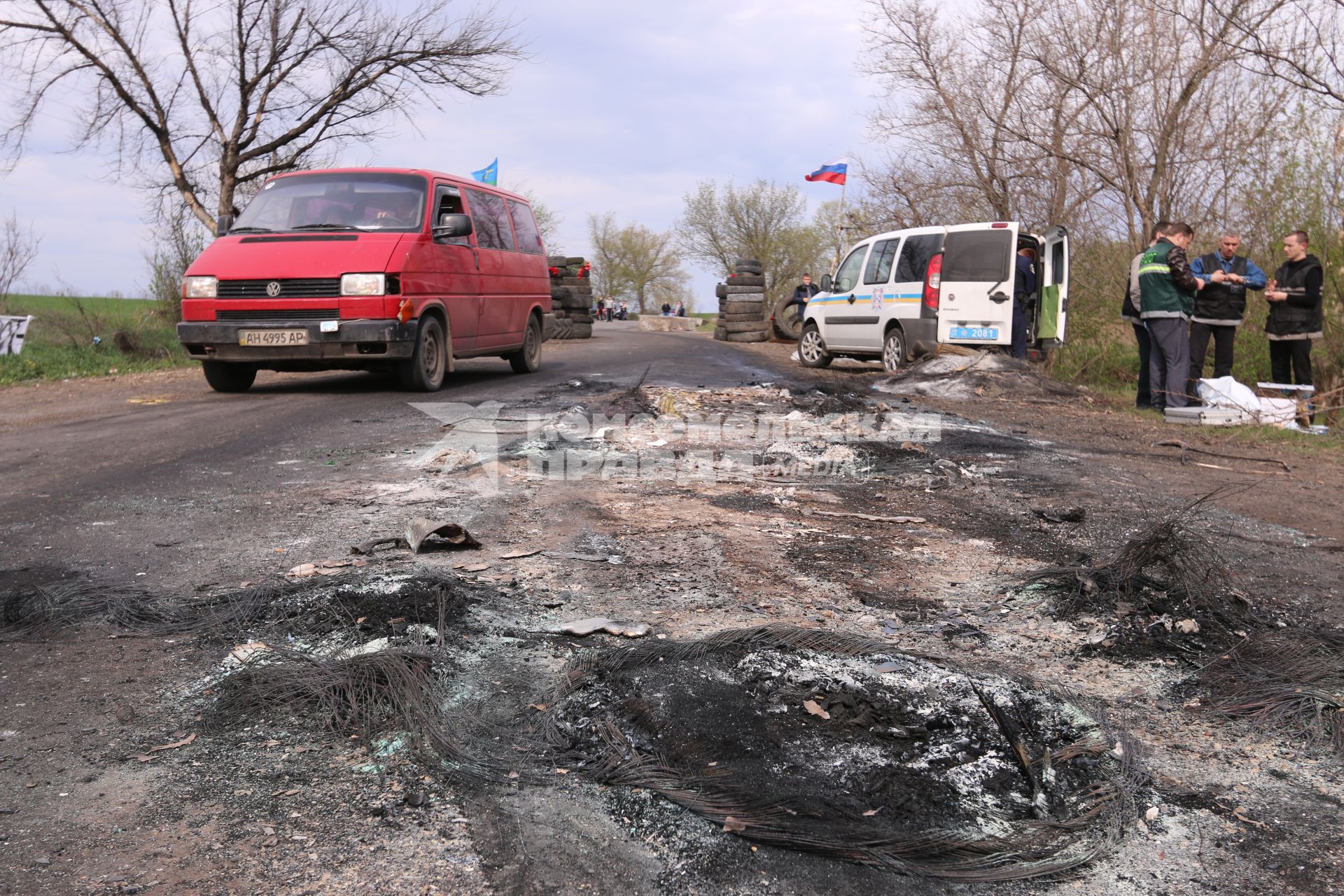 д. Былбасовка. На снимке: блок-пост ополченцев после нападение бойцов Национальной гвардии Украины.