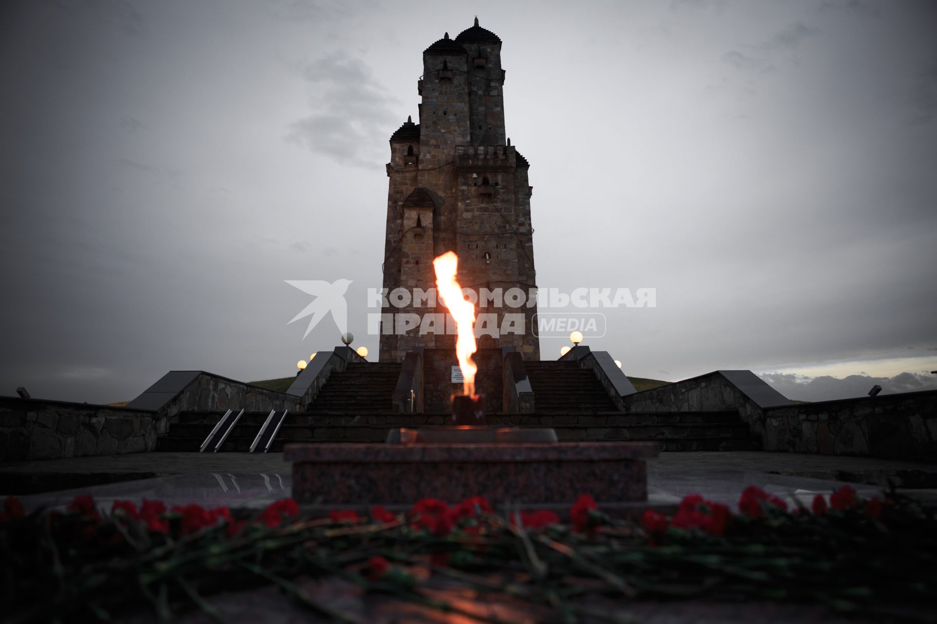 Вид на мемориальный комплекс \"Девять Башен\" посвященный жертвам репрессий.